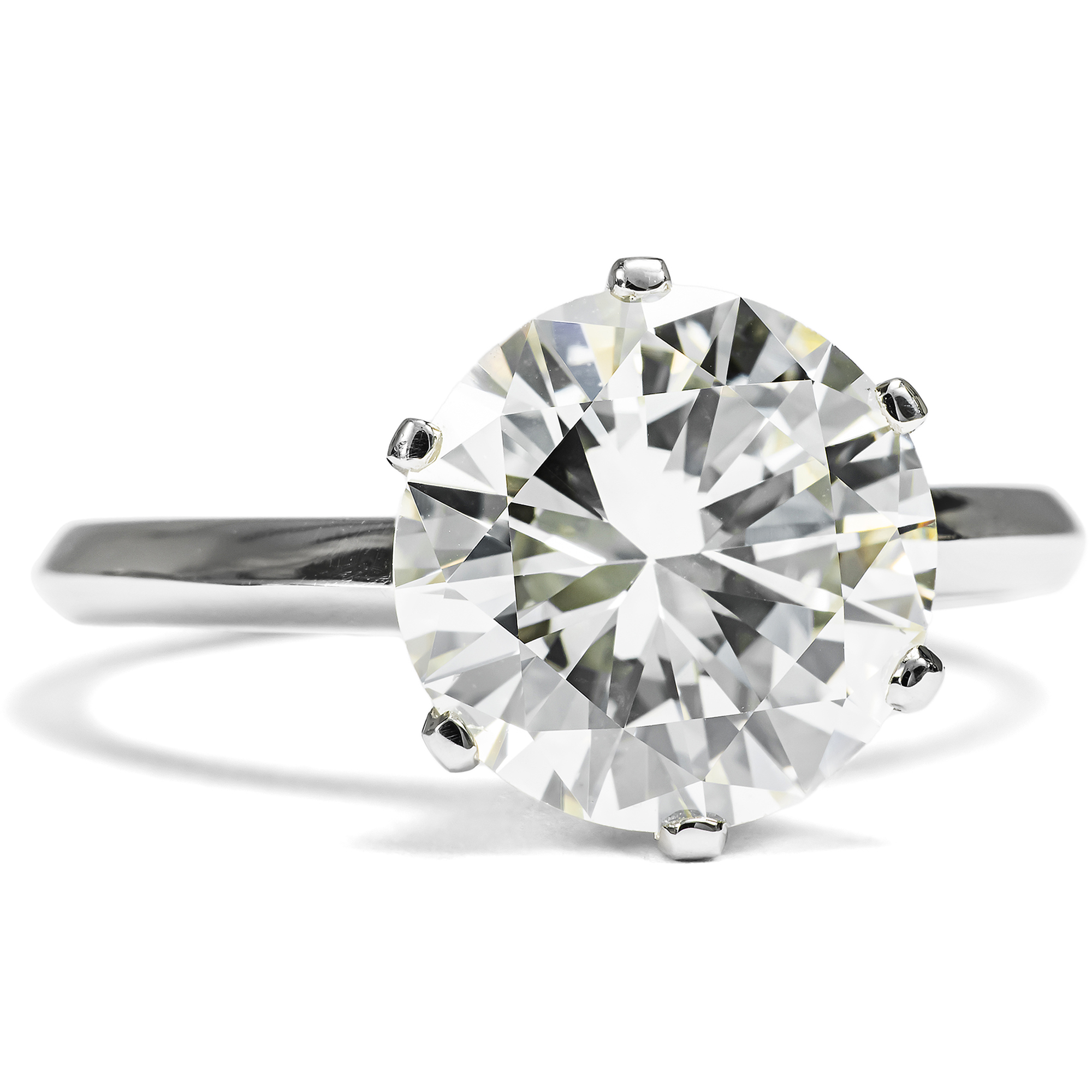 Kostbarer Ring mit 3,63 ct Diamant Solitär in Platin aus unserer Werkstatt Kostbarer Ring mit 3,63 ct Diamant Solitär in Platin aus unserer Werkstatt