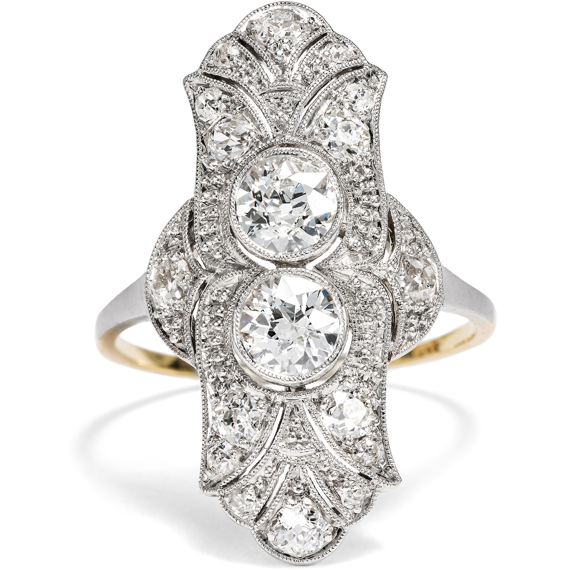 Großer Art Déco Ring mit Diamanten in Gold & Platin, um 1925 Großer Art Déco Ring mit Diamanten in Gold & Platin, um 1925