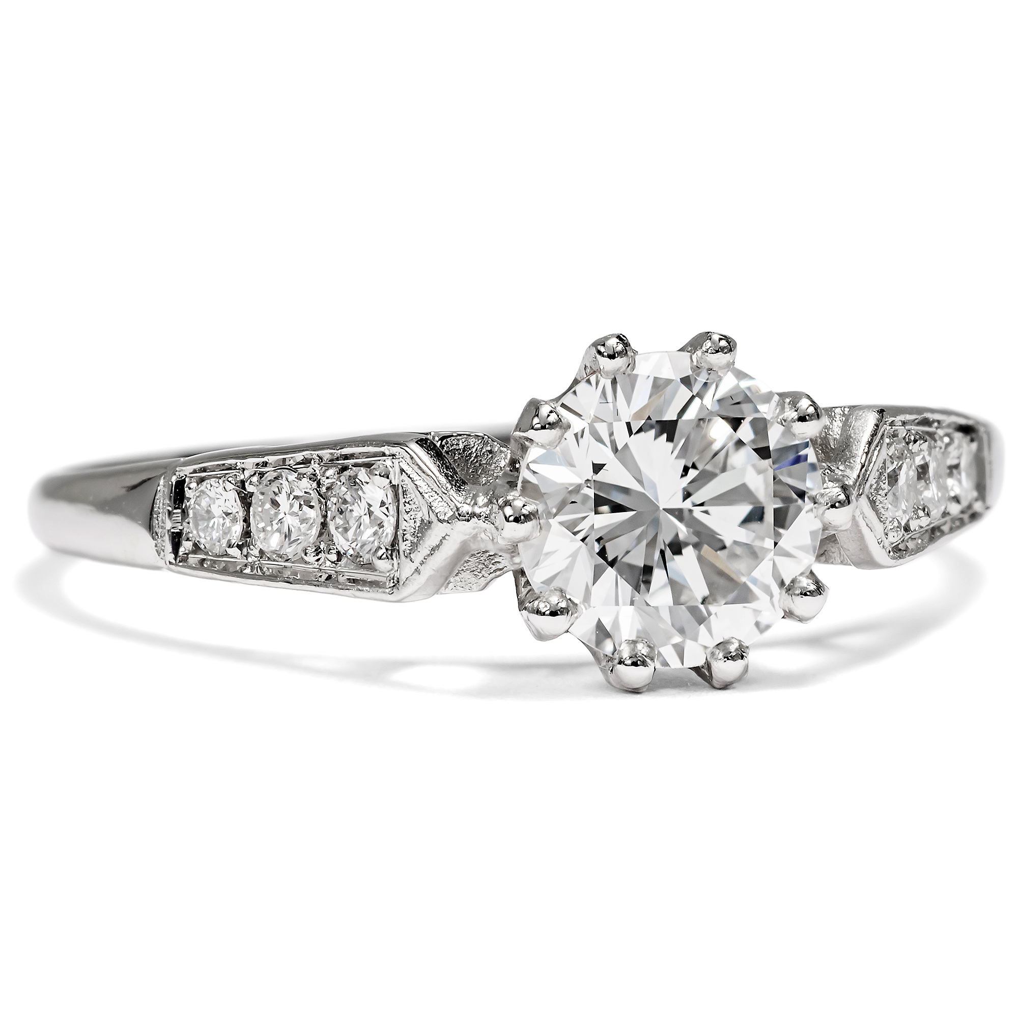 Unworn Platinum Ring with 0.96 ct Vintage Brilliant (E/vvs2) from our Workshop Unworn Platinum Ring with 0.96 ct Vintage Brilliant (E/vvs2) from our Workshop