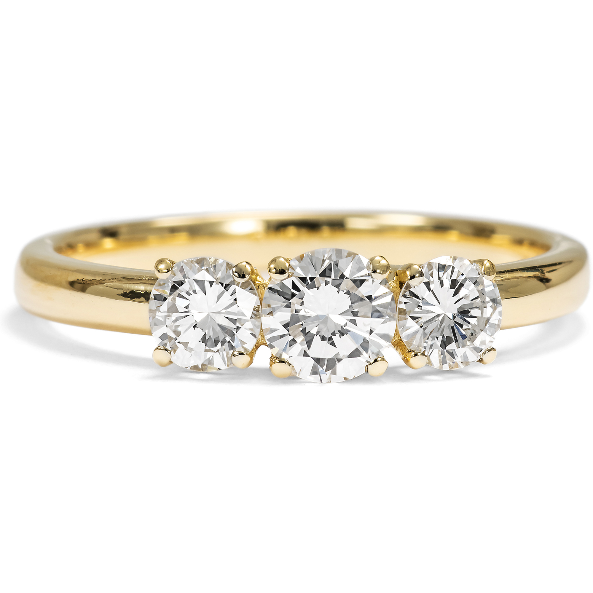 Ungetragener „Trilogie“-Ring mit vintage Brillanten in Gelbgold aus unserer Werkstatt Ungetragener „Trilogie“-Ring mit vintage Brillanten in Gelbgold aus unserer Werkstatt