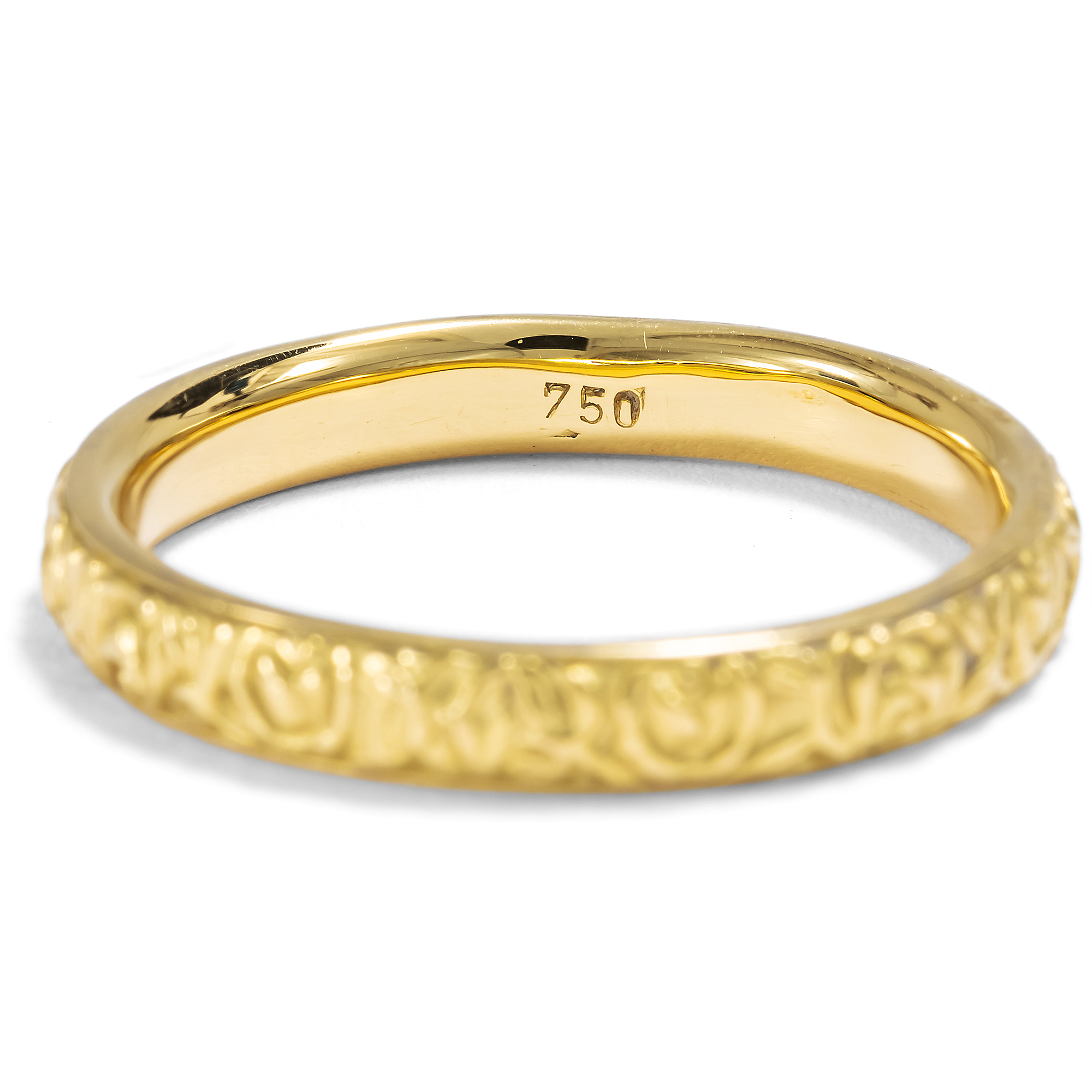 Mittelbreiter Ring aus hochkarätigem Gelbgold aus unserer Werkstatt Mittelbreiter Ring aus hochkarätigem Gelbgold aus unserer Werkstatt