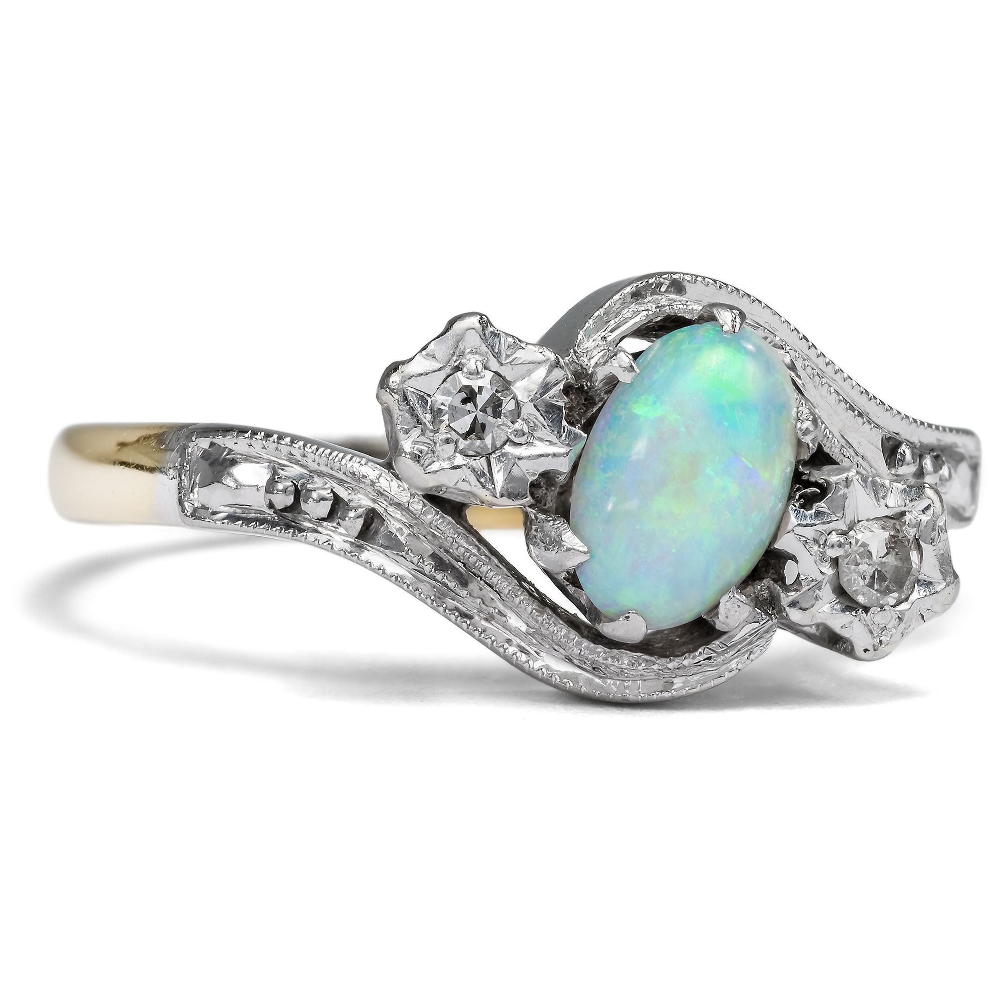 Feiner Ring mit australischem Opal & Diamanten in Gold & Platin, Großbritannien um 1920 Feiner Ring mit australischem Opal & Diamanten in Gold & Platin, Großbritannien um 1920