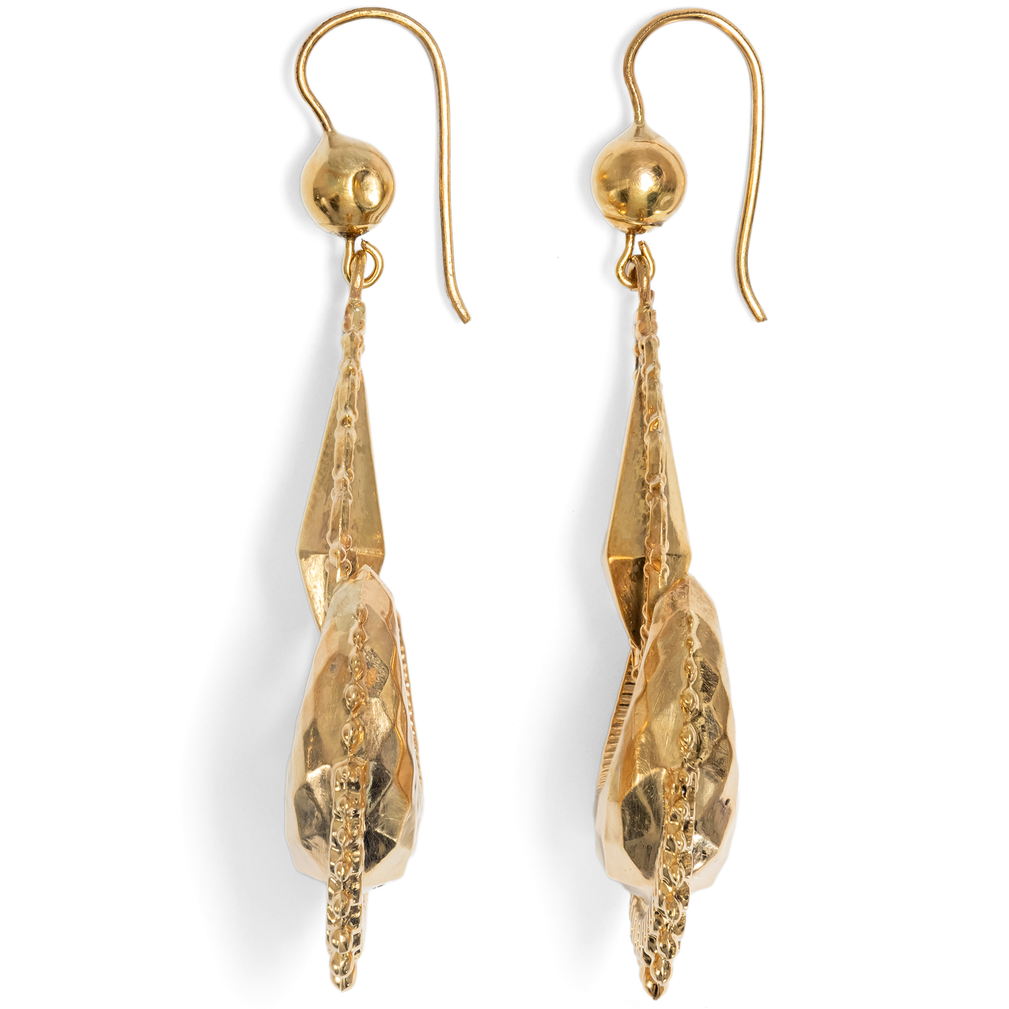 Elegante viktorianische Ohrringe aus rötlichem Gold, England um 1870 Elegante viktorianische Ohrringe aus rötlichem Gold, England um 1870