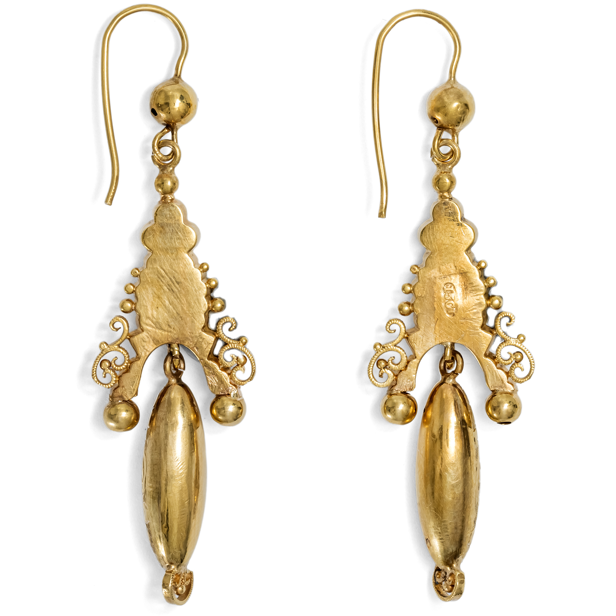 Lange Ohrringe aus Gold aus antiken Elementen, um 1880 & später Lange Ohrringe aus Gold aus antiken Elementen, um 1880 & später