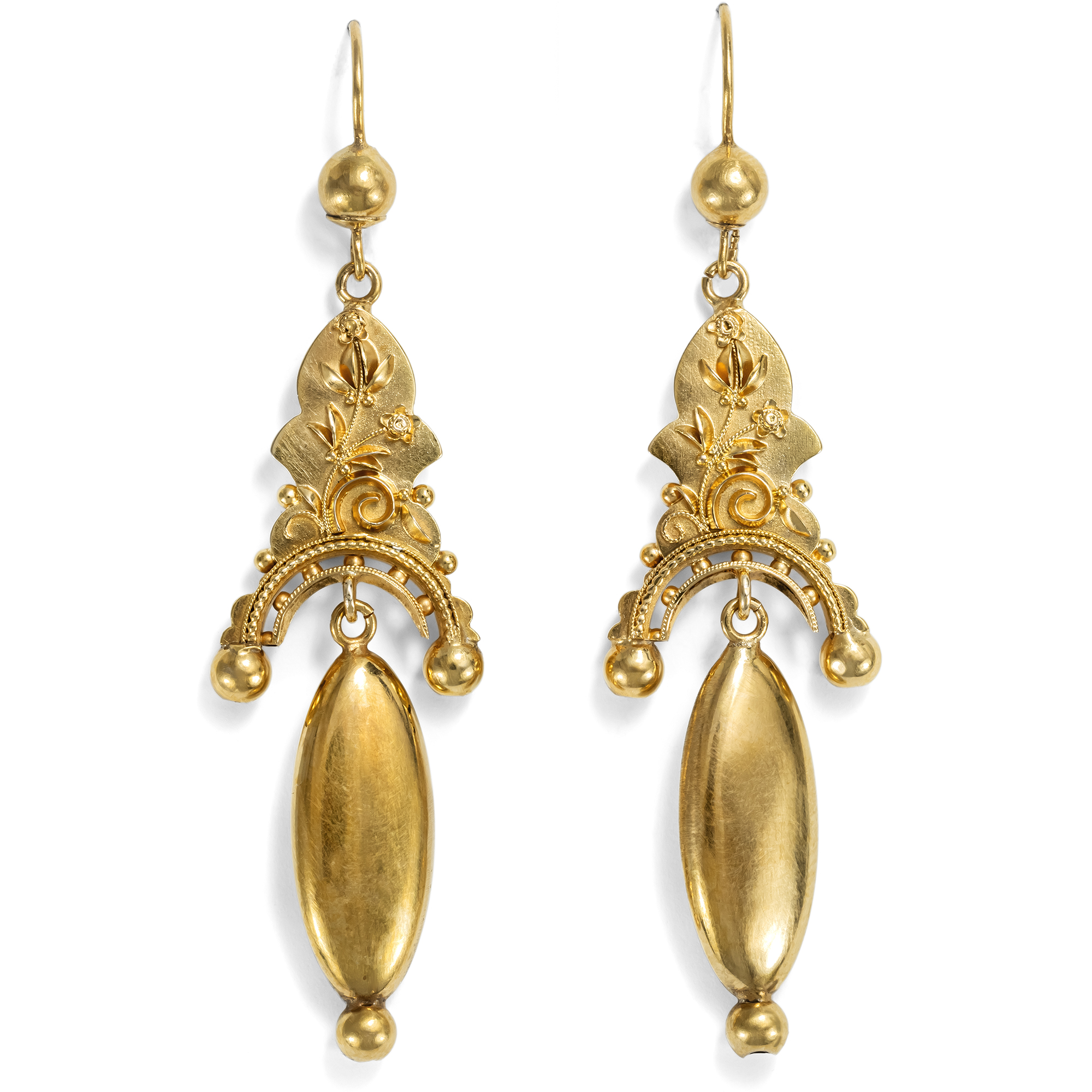 Dekorative Ohrringe aus Gold, Mariage aus antiken Teilen, um 1880 & später Dekorative Ohrringe aus Gold, Mariage aus antiken Teilen, um 1880 & später