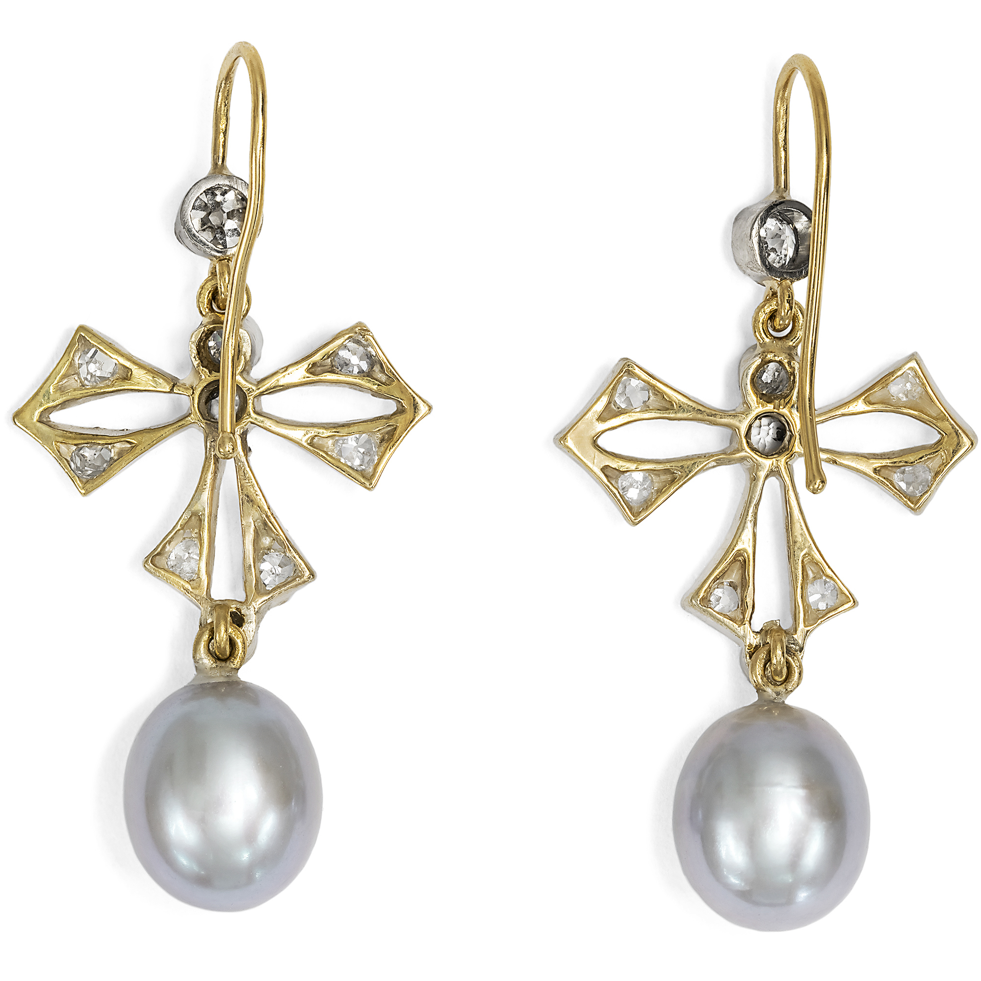 Ohrringe aus antiken Elementen mit Diamanten & Perlen, um 1910 & später Ohrringe aus antiken Elementen mit Diamanten & Perlen, um 1910 & später