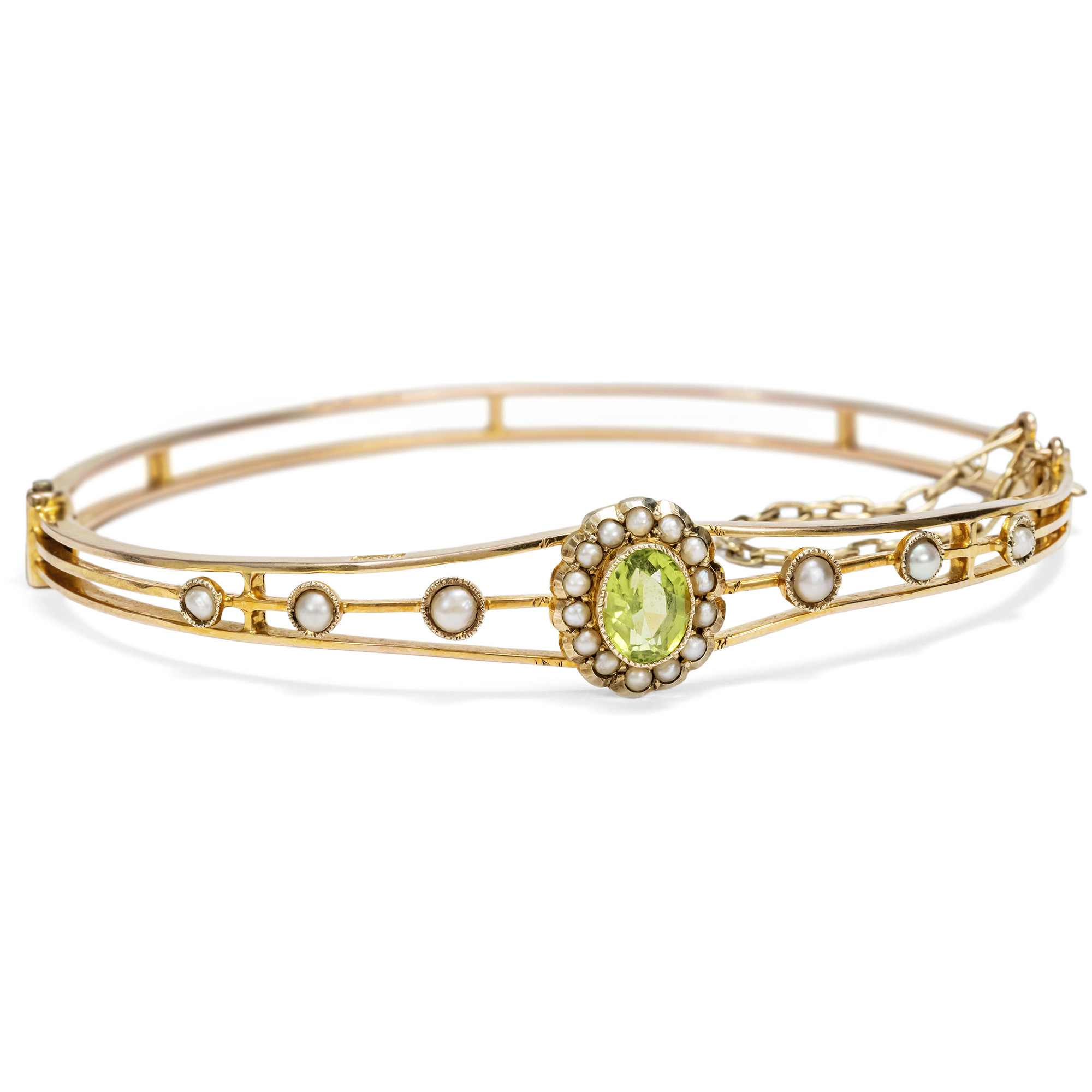 Antiker Armreif mit Peridot & Naturperlen, England 1909 Antiker Armreif mit Peridot & Naturperlen, England 1909