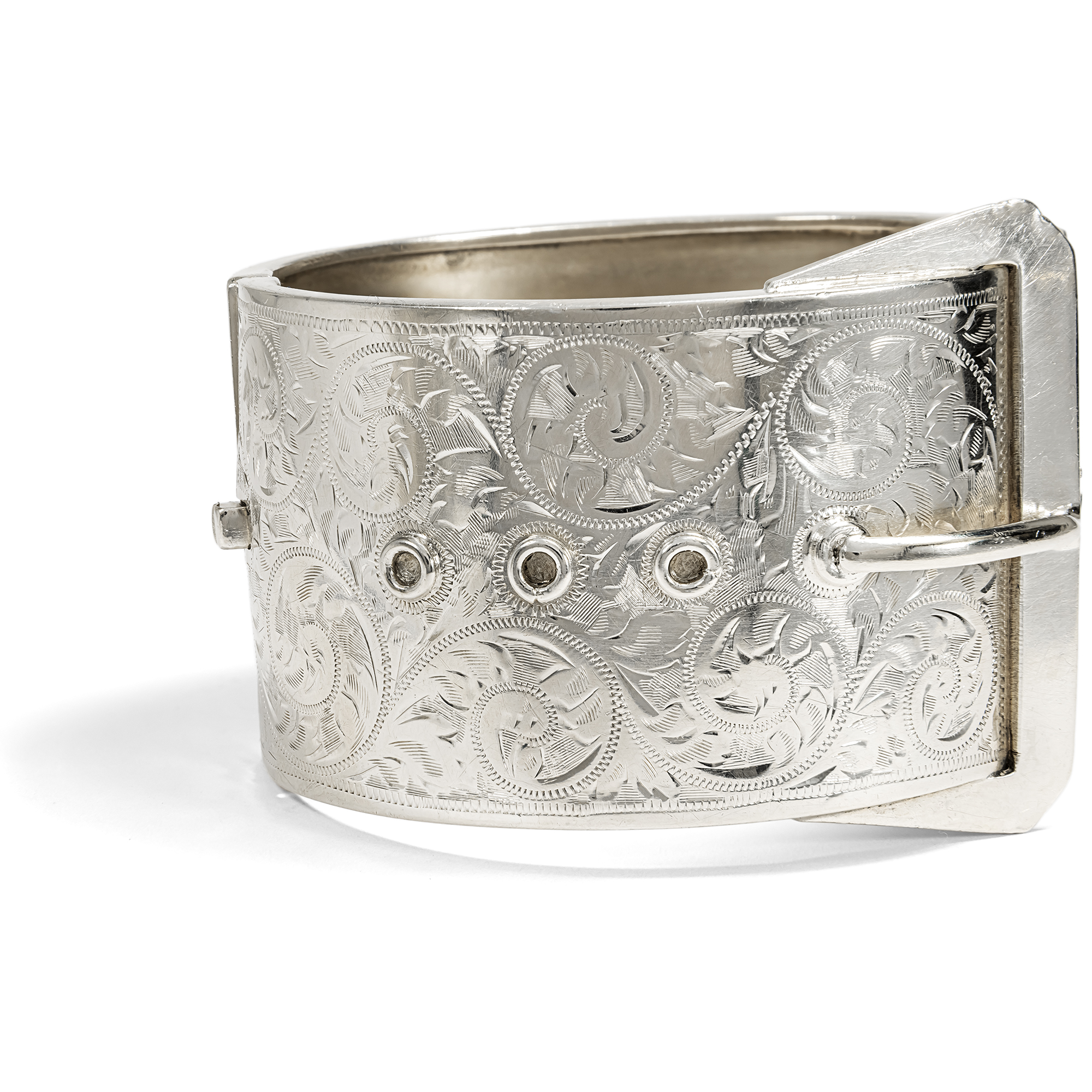 Breiter Armreif aus Sterlingsilber mit Gravuren, Birmingham 1937 Breiter Armreif aus Sterlingsilber mit Gravuren, Birmingham 1937