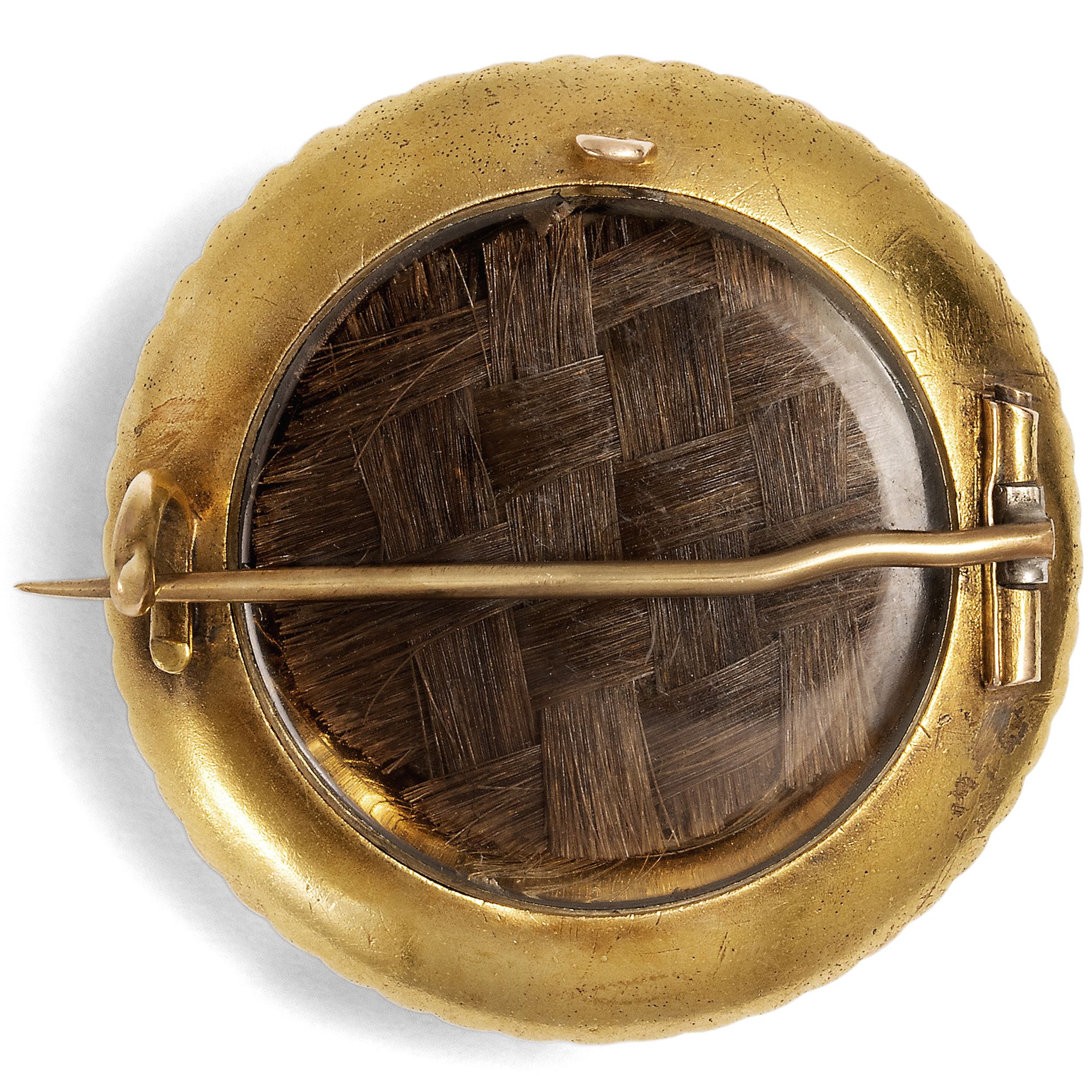 Antike Medaillon-Brosche mit Almandinen und Perle in Gold, um 1865 Antike Medaillon-Brosche mit Almandinen und Perle in Gold, um 1865
