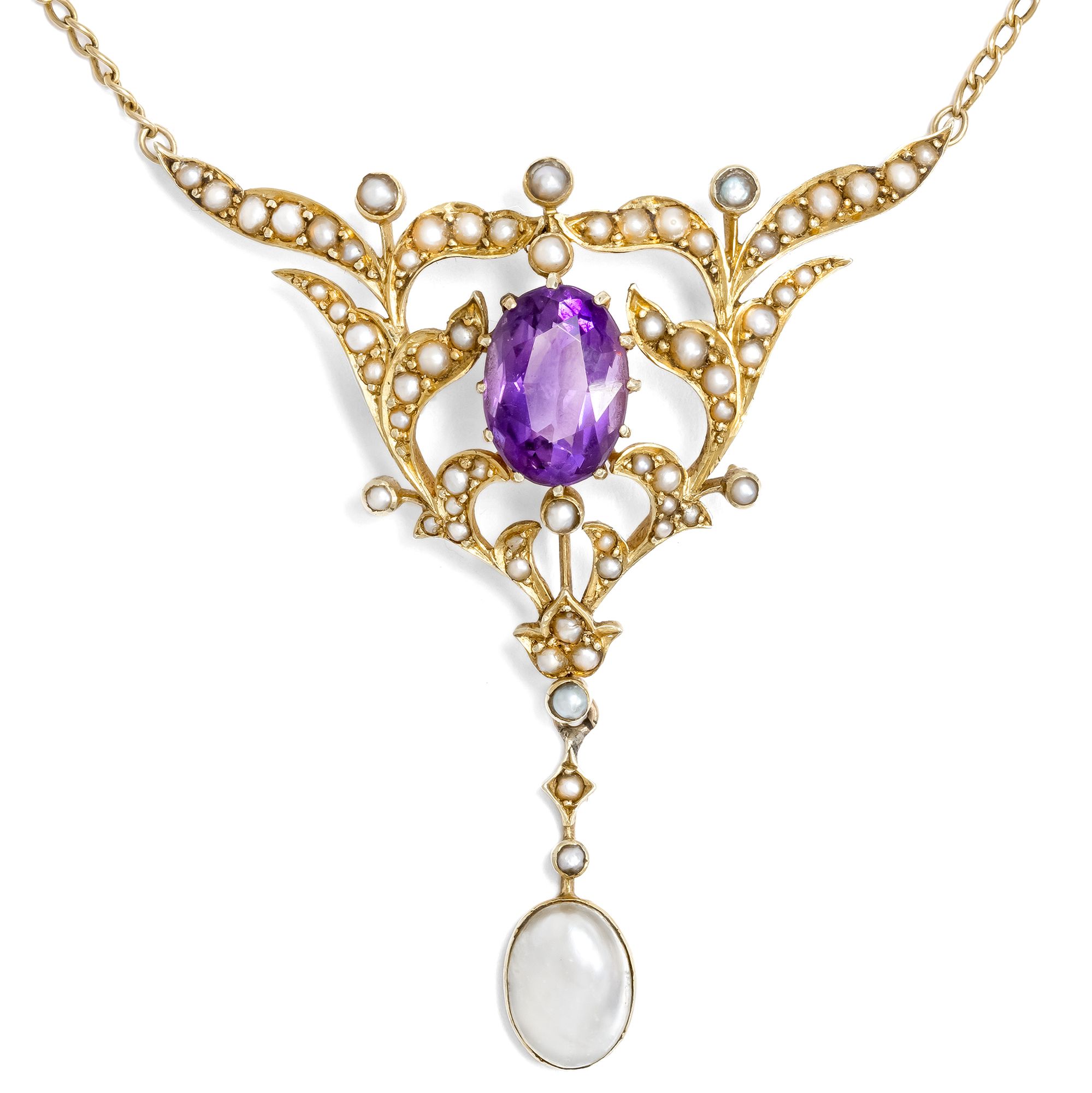 Elegant Edwardian Amethyst and Pearl Necklace, British, c. 1905 Elegant Edwardian Amethyst and Pearl Necklace, British, c. 1905
