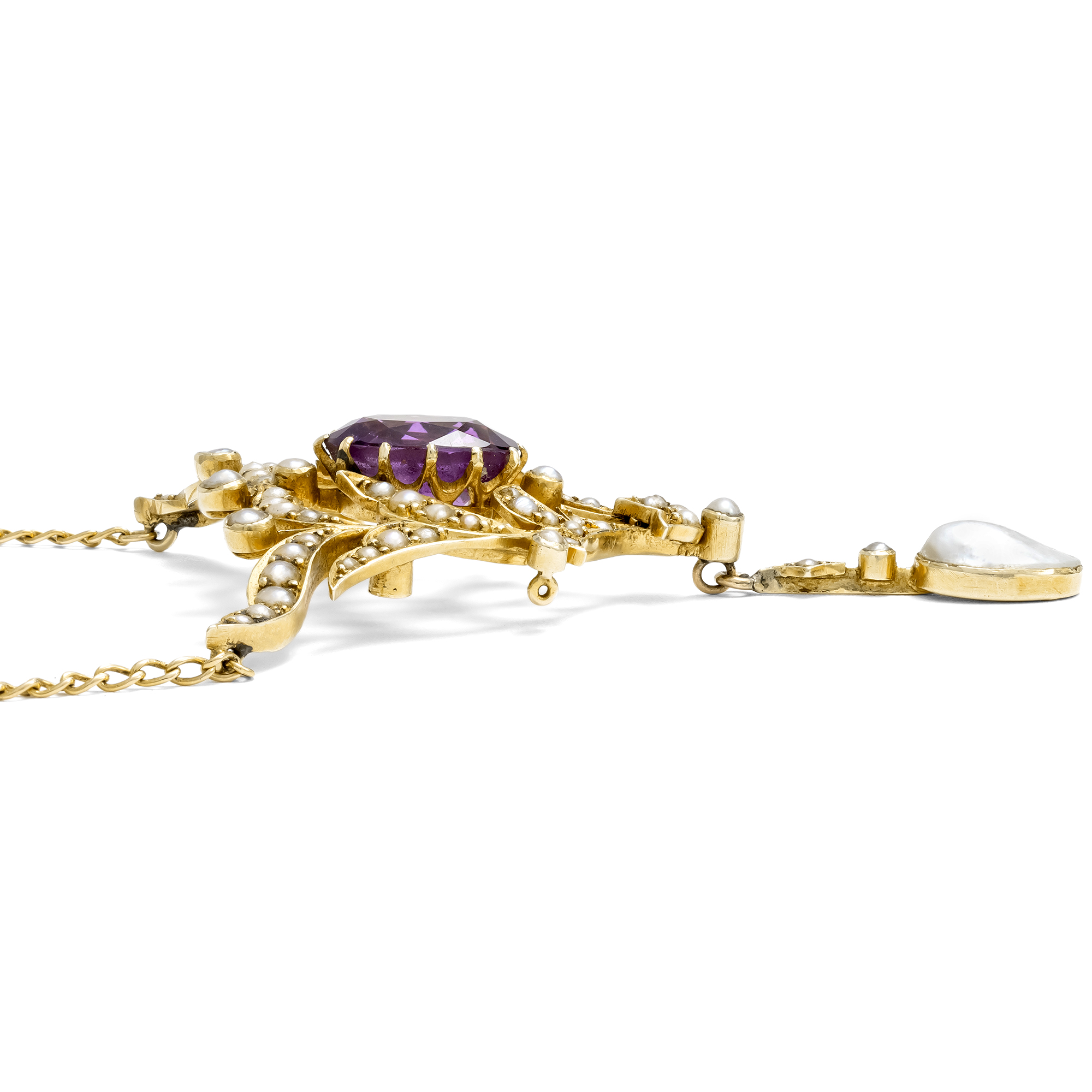 Elegant Edwardian Amethyst and Pearl Necklace, British, c. 1905 Elegant Edwardian Amethyst and Pearl Necklace, British, c. 1905
