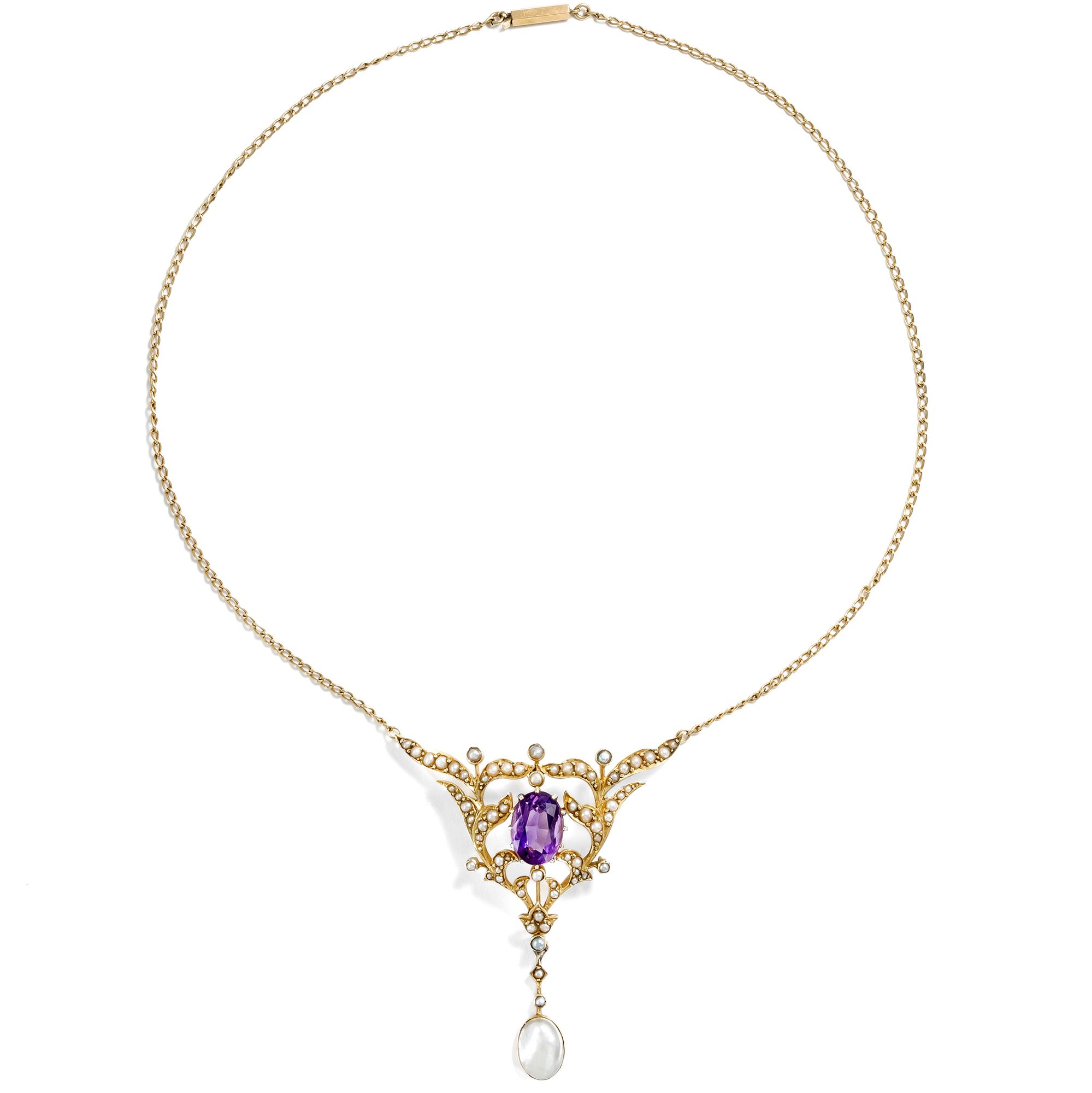Elegant Edwardian Amethyst and Pearl Necklace, British, c. 1905 Elegant Edwardian Amethyst and Pearl Necklace, British, c. 1905