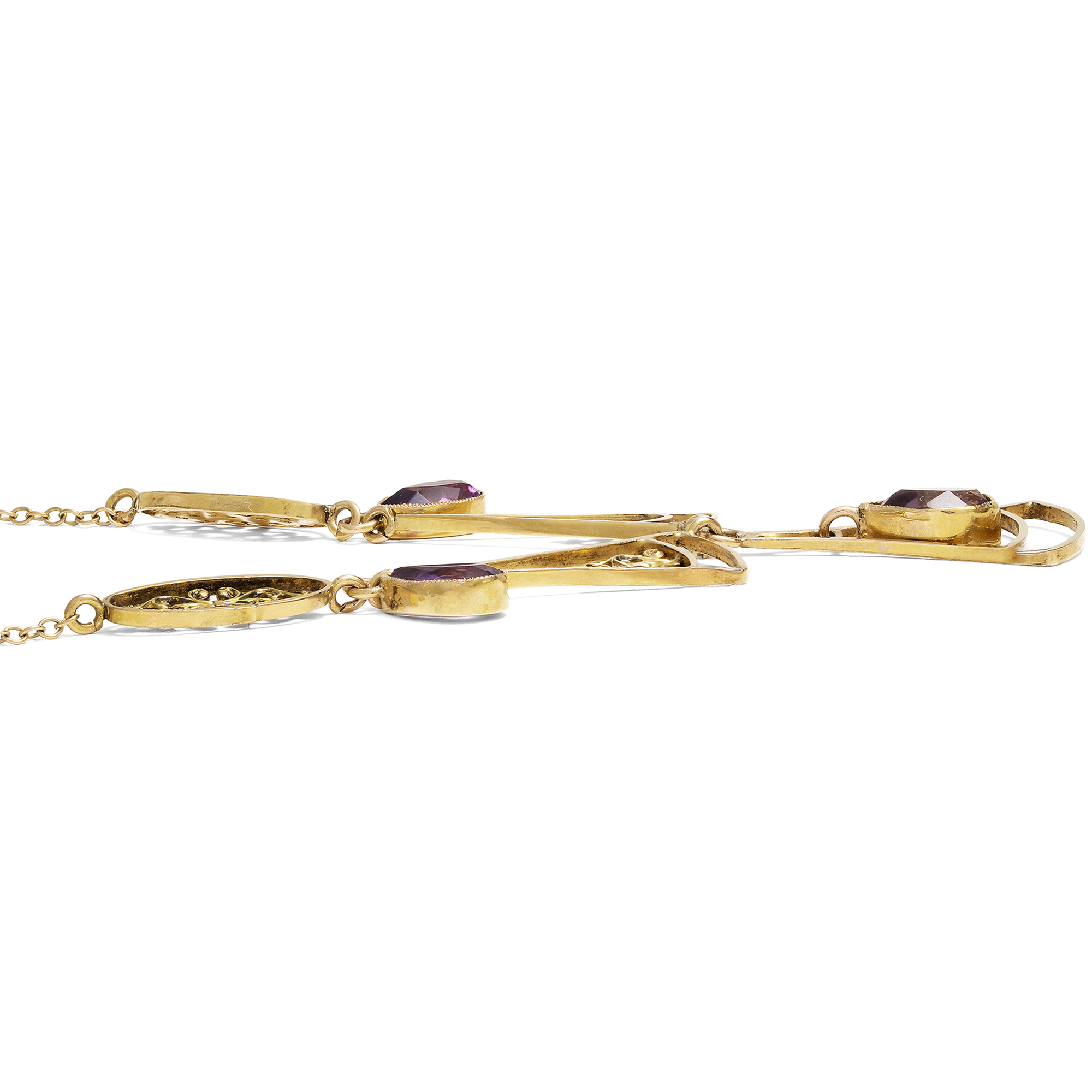 Zartes Collier mit Amethysten in Gold, Großbritannien um 1920 Zartes Collier mit Amethysten in Gold, Großbritannien um 1920