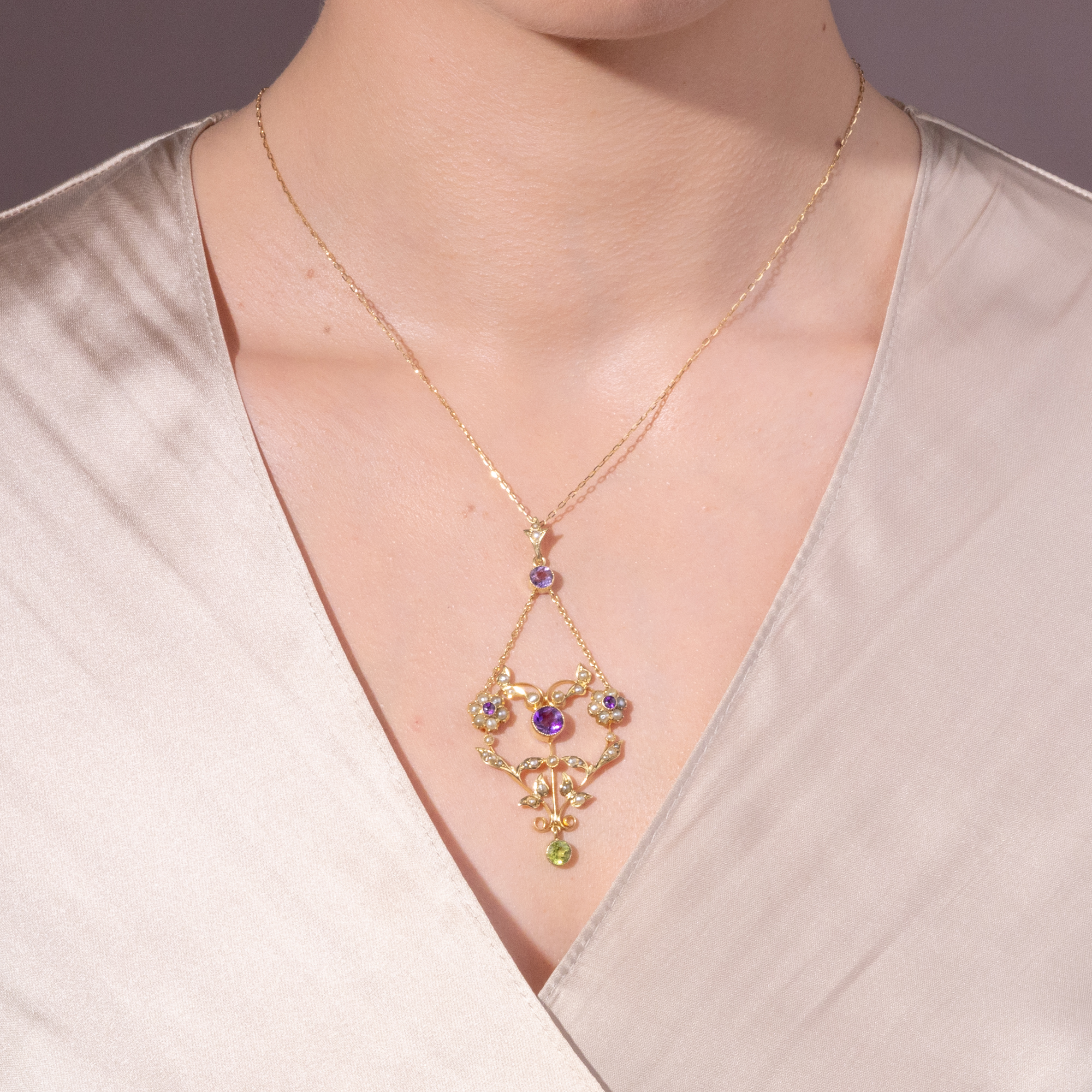 Antiker Anhänger in den Farben der Suffragetten, um 1910 & später Antiker Anhänger in den Farben der Suffragetten, um 1910 & später