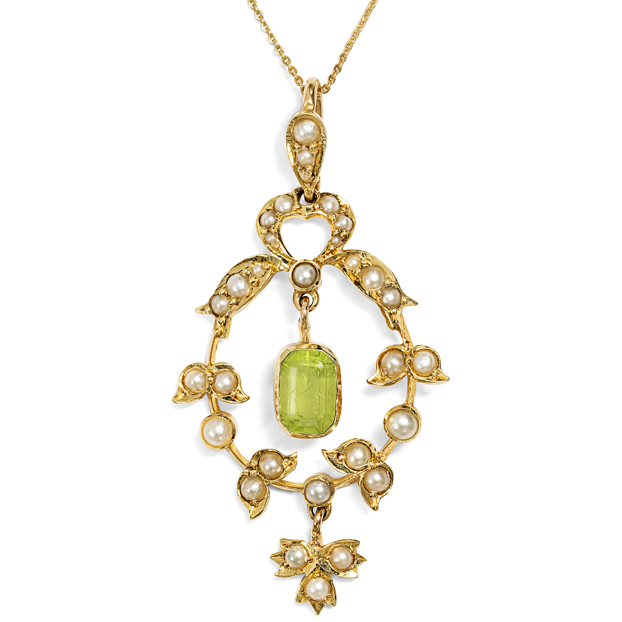 Eleganter Anhänger mit Peridot & Perlen in Gold, England um 1905 Eleganter Anhänger mit Peridot & Perlen in Gold, England um 1905