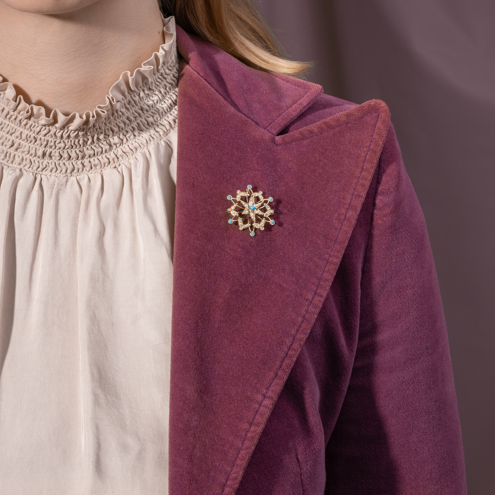 Antike Anhänger-Brosche mit Türkisen & Perlen, Großbritannien um 1900 Antike Anhänger-Brosche mit Türkisen & Perlen, Großbritannien um 1900