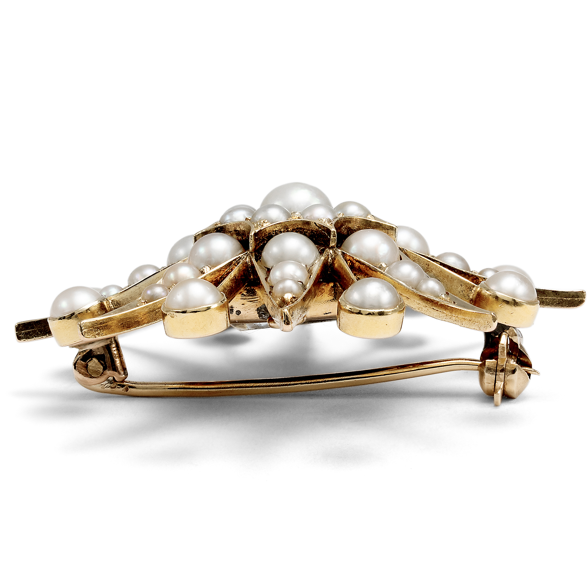 Antiker Stern mit Naturperlen in Gold als Brosche, Großbritannien um 1890 Antiker Stern mit Naturperlen in Gold als Brosche, Großbritannien um 1890