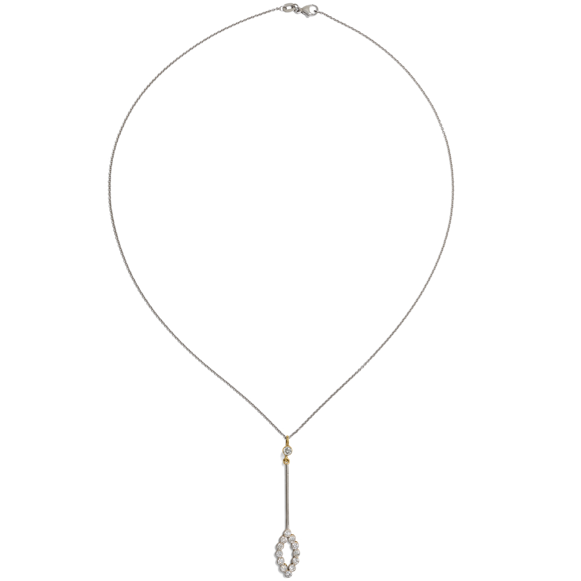 Eleganter Anhänger mit Diamanten in Platin aus einer antiken Brosche, um 1915 & später Eleganter Anhänger mit Diamanten in Platin aus einer antiken Brosche, um 1915 & später