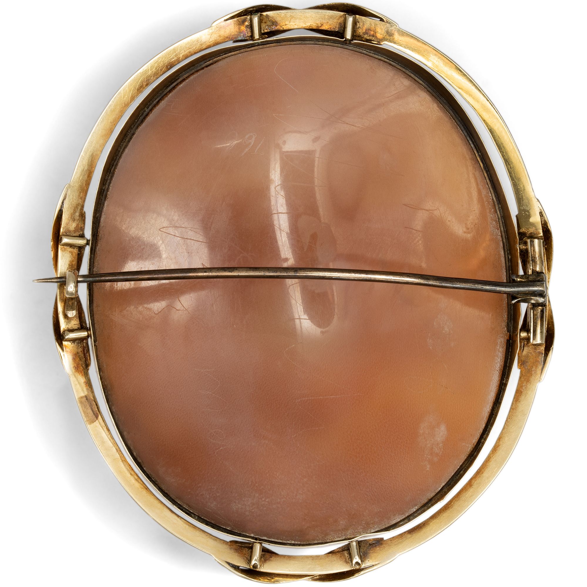 Große Muschelkamee in Gold mit Darstellung einer Falkenjagd, um 1840 Große Muschelkamee in Gold mit Darstellung einer Falkenjagd, um 1840