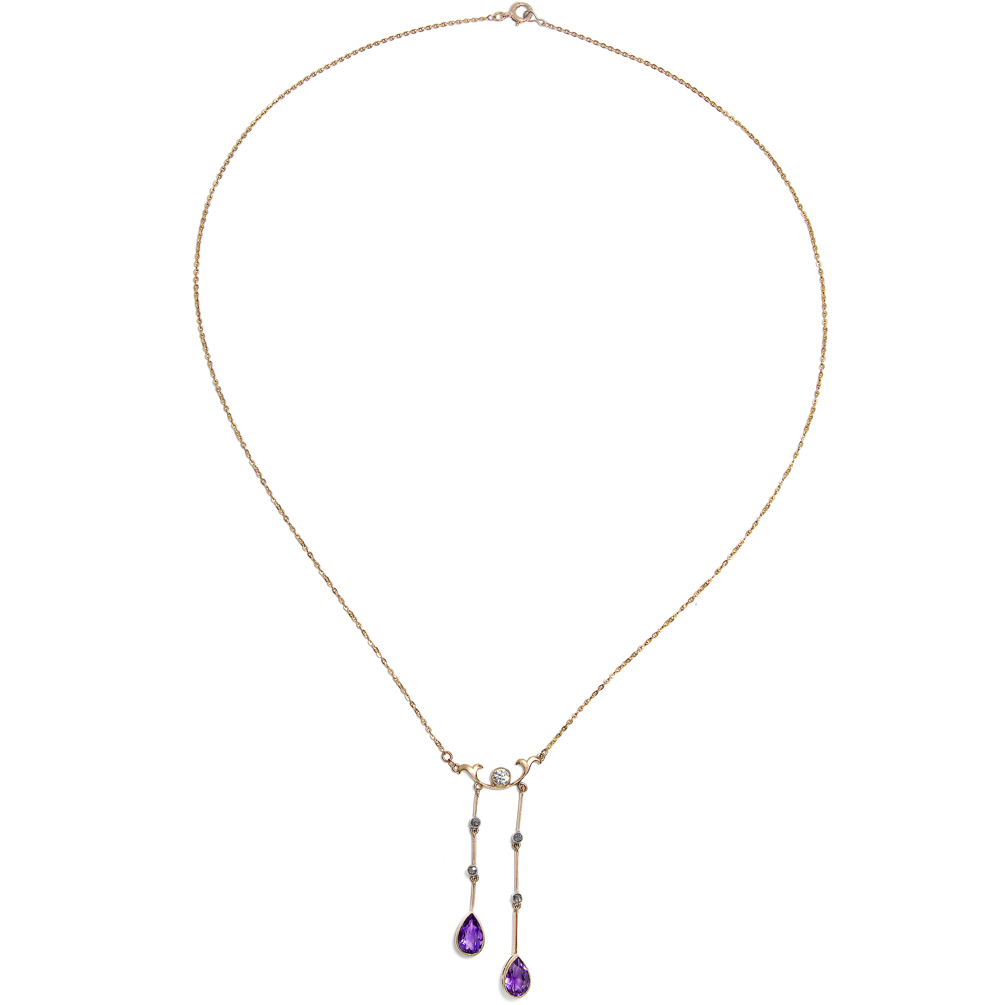 Feines Negligé-Collier mit Amethysten & Diamanten aus antiken Elementen, um 1910 & später Feines Negligé-Collier mit Amethysten & Diamanten aus antiken Elementen, um 1910 & später