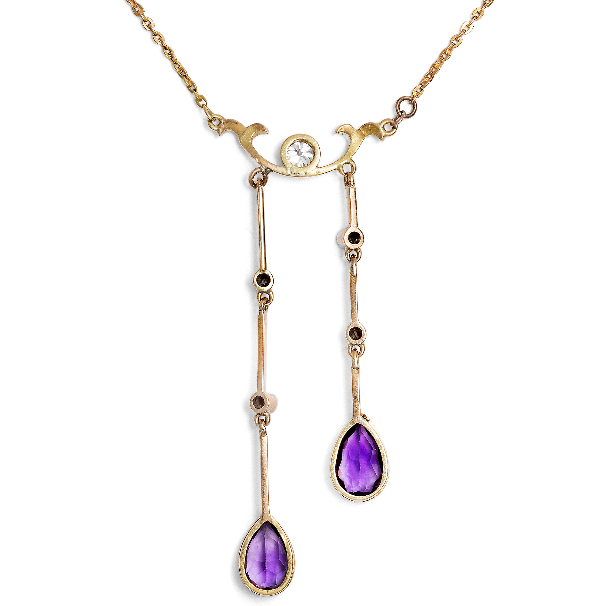 Feines Negligé-Collier mit Amethysten & Diamanten aus antiken Elementen, um 1910 & später Feines Negligé-Collier mit Amethysten & Diamanten aus antiken Elementen, um 1910 & später