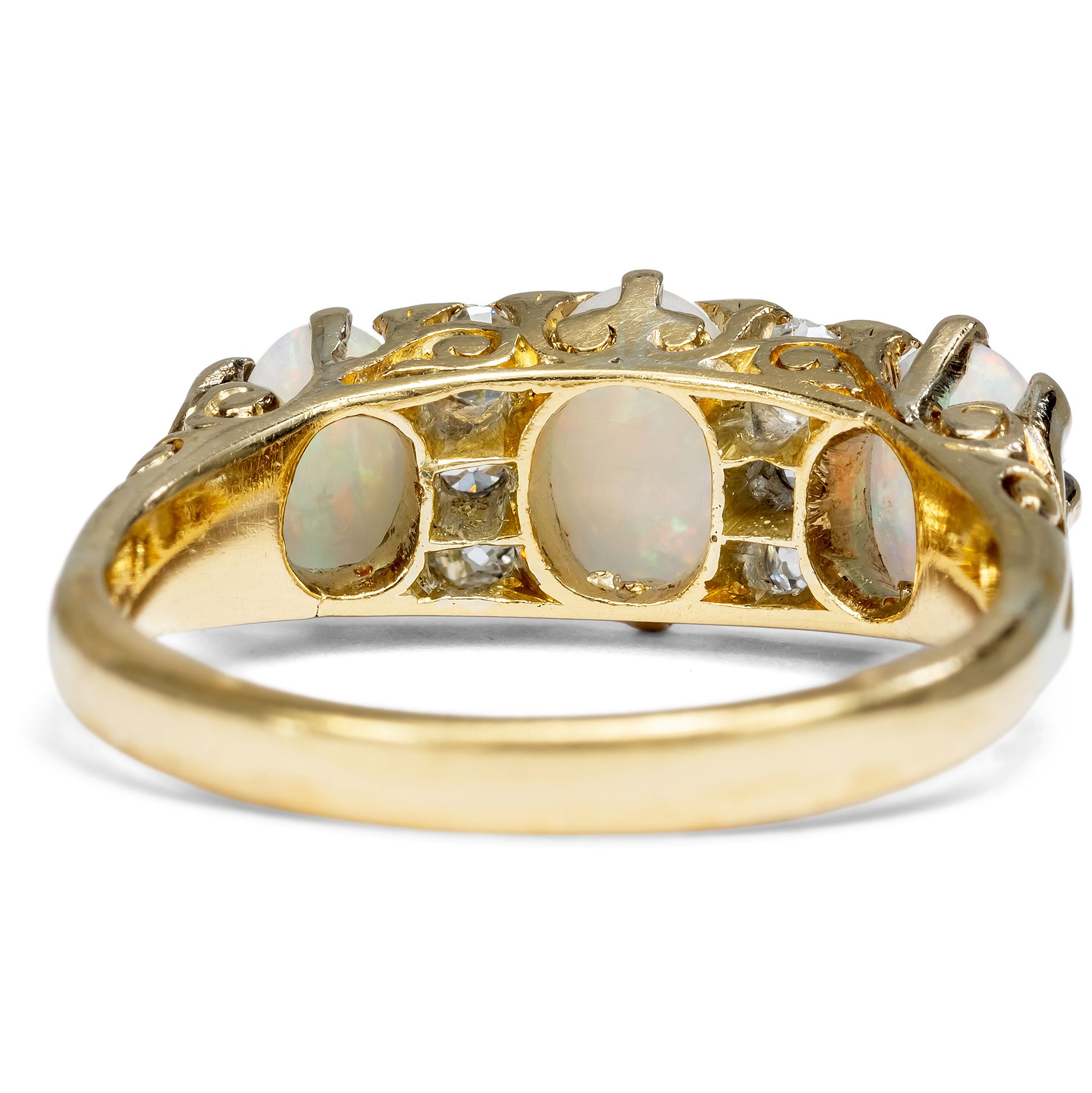 Elegant Ring with Opals & Diamonds in Gold, England c. 1900 Elegant Ring with Opals & Diamonds in Gold, England c. 1900