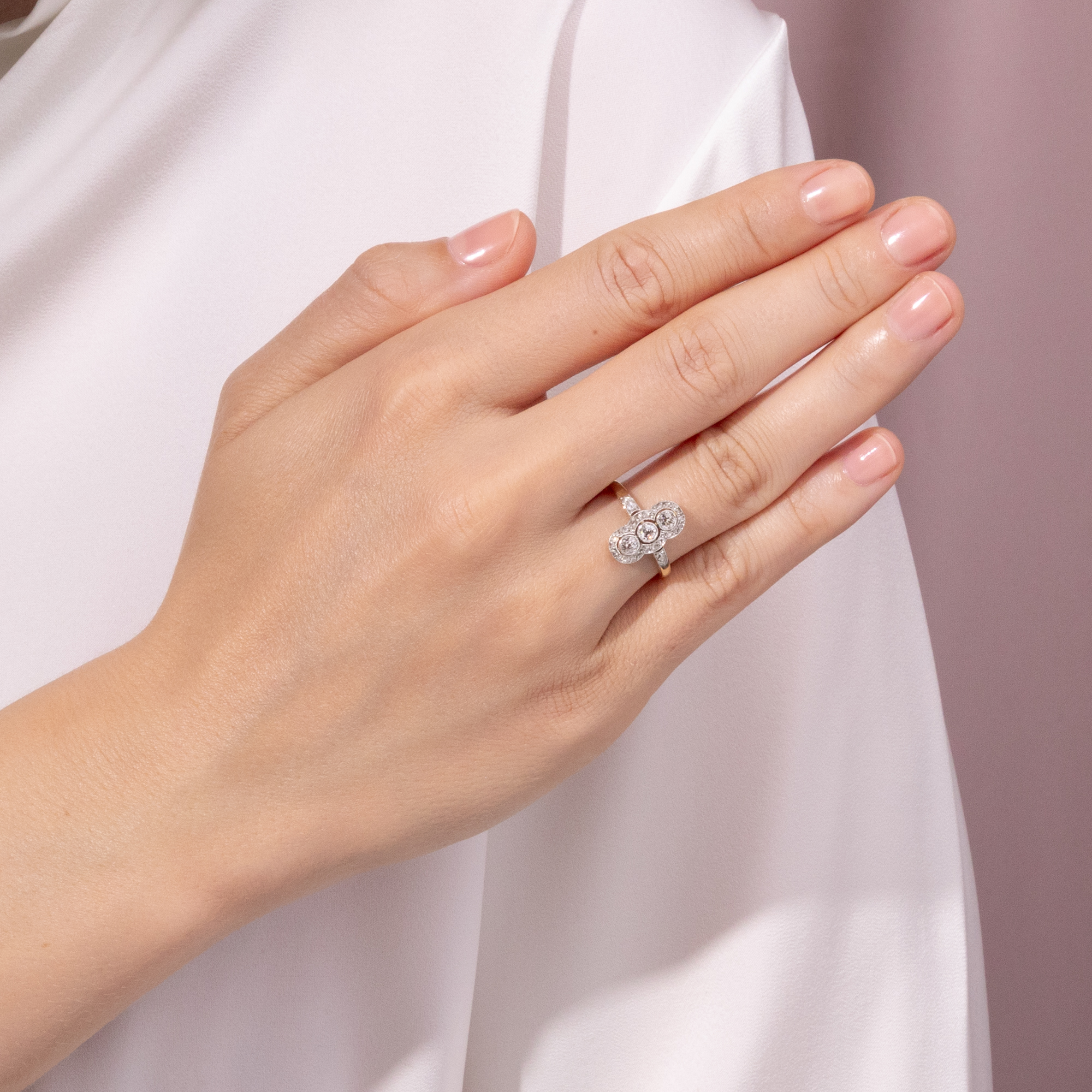 Antique Ring with Diamonds in Platinum on Gold, German, c. 1910 Antique Ring with Diamonds in Platinum on Gold, German, c. 1910