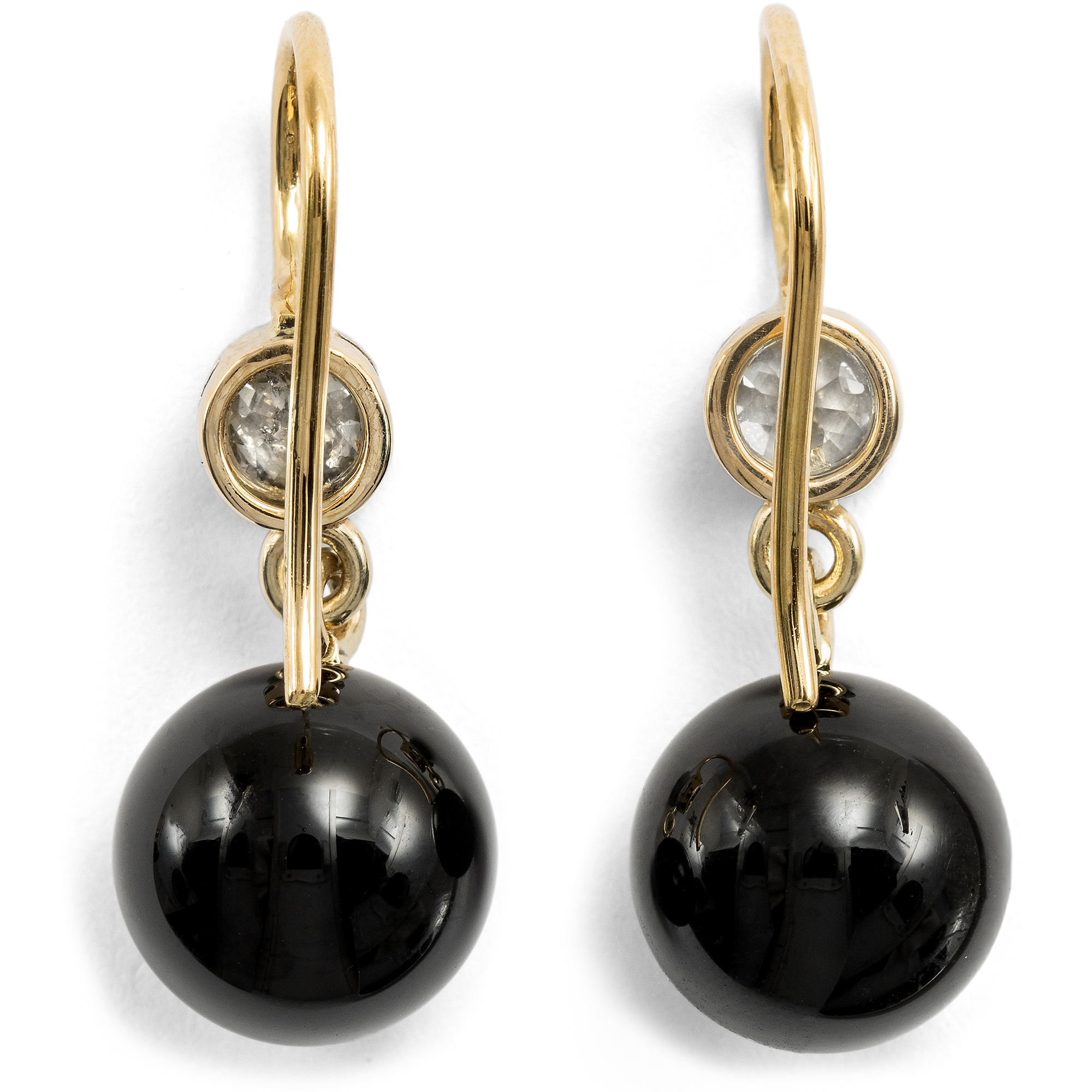 Ohrhänger aus Onyx & antiken Diamanten in Platin & Gold, aus unserer Werkstatt Ohrhänger aus Onyx & antiken Diamanten in Platin & Gold, aus unserer Werkstatt