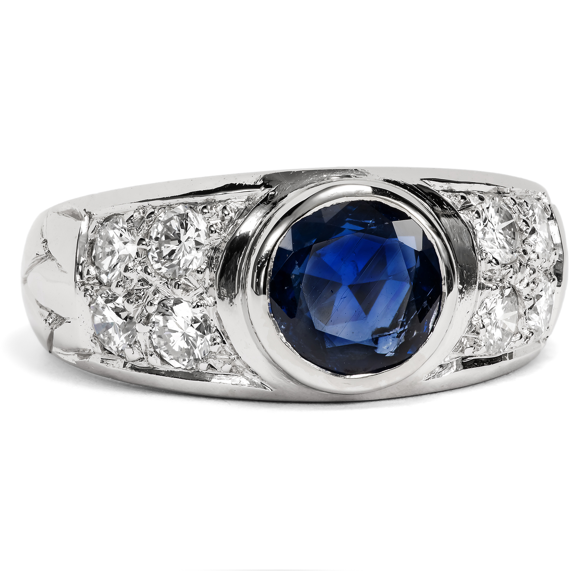 Solid Vintage Ring with Sapphire & Diamonds in White Gold, Circa 1985 Solid Vintage Ring with Sapphire & Diamonds in White Gold, Circa 1985