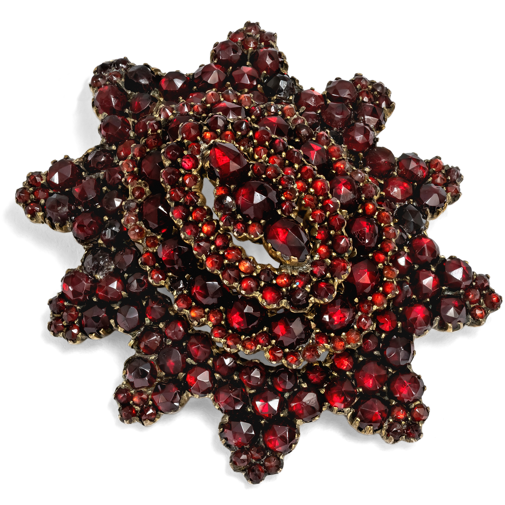 Oval Star Brooch Made From Bohemian Garnets, c. 1880 Oval Star Brooch Made From Bohemian Garnets, c. 1880