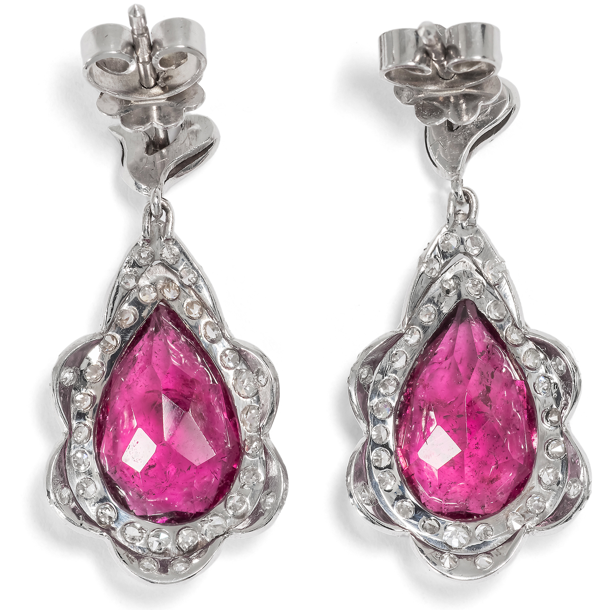 Elegante Ohrringe mit Rubelliten & Diamanten in Weißgold, um 2000 Elegante Ohrringe mit Rubelliten & Diamanten in Weißgold, um 2000