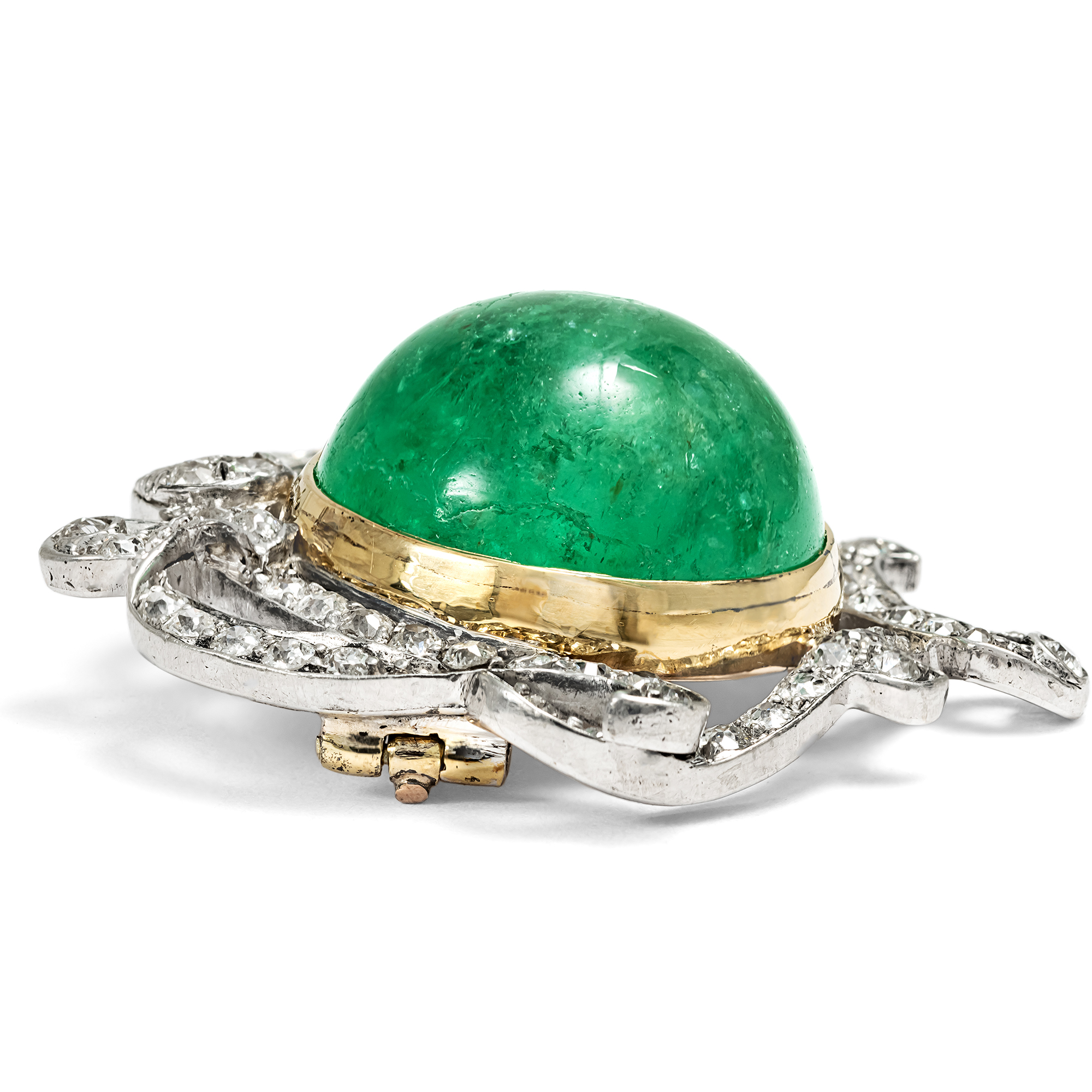 Antike Brosche mit kolumbianischem Smaragd & Diamanten, um 1910 Antike Brosche mit kolumbianischem Smaragd & Diamanten, um 1910