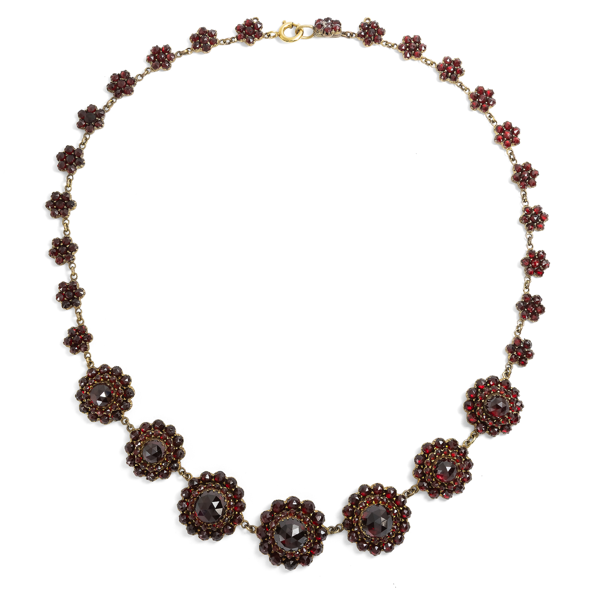 Festliches Collier mit Blüten aus dunkelroten Granaten, um 1880 Festliches Collier mit Blüten aus dunkelroten Granaten, um 1880