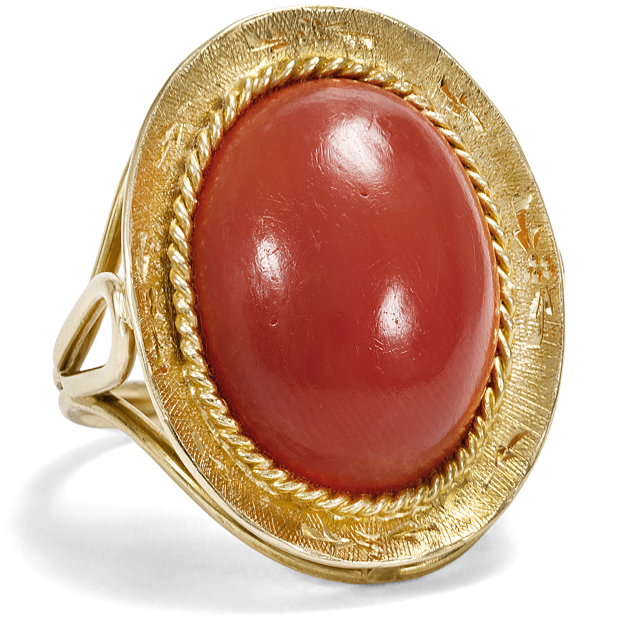 Auffallender Ring aus Gold mit großer Mittelmeerkoralle, Italien um 1965 Auffallender Ring aus Gold mit großer Mittelmeerkoralle, Italien um 1965