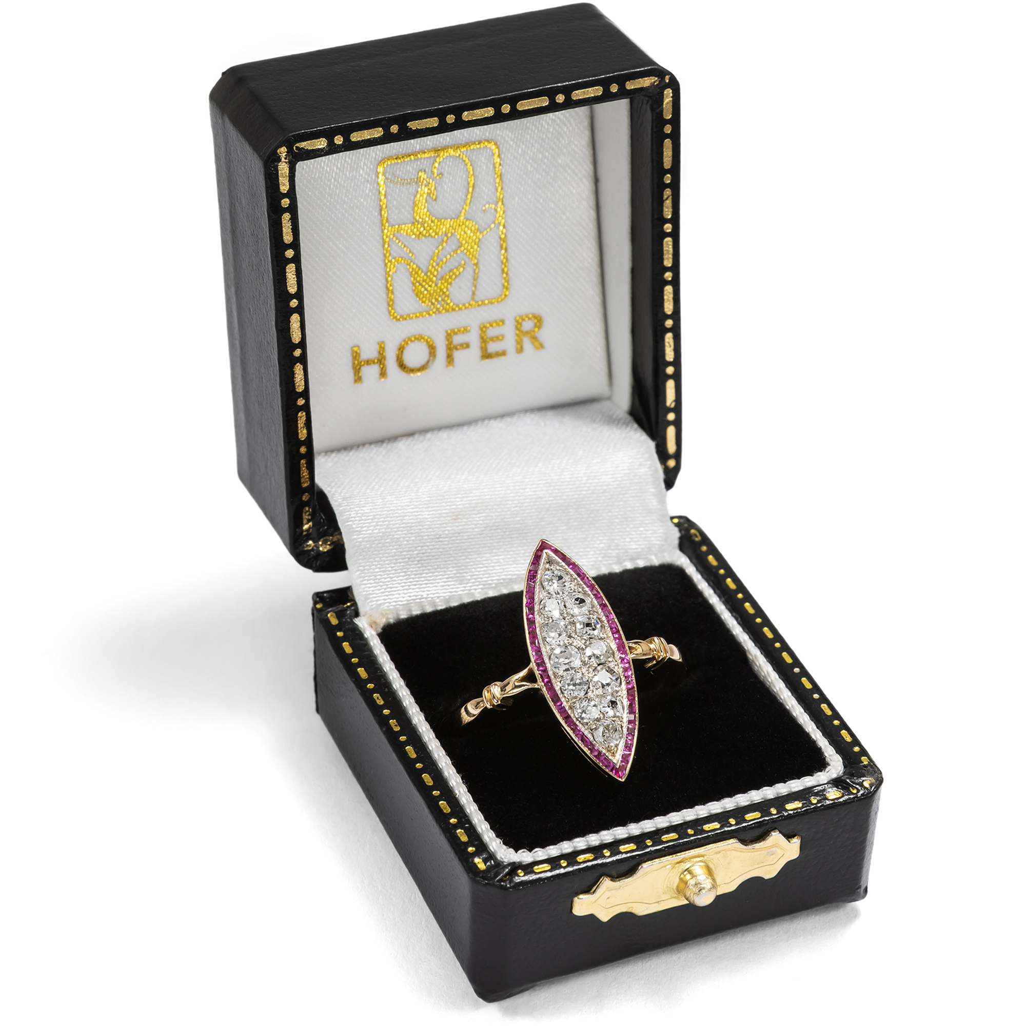 Antiker „Marquise“-Ring mit Diamanten & Rubinen, um 1915 Antiker „Marquise“-Ring mit Diamanten & Rubinen, um 1915