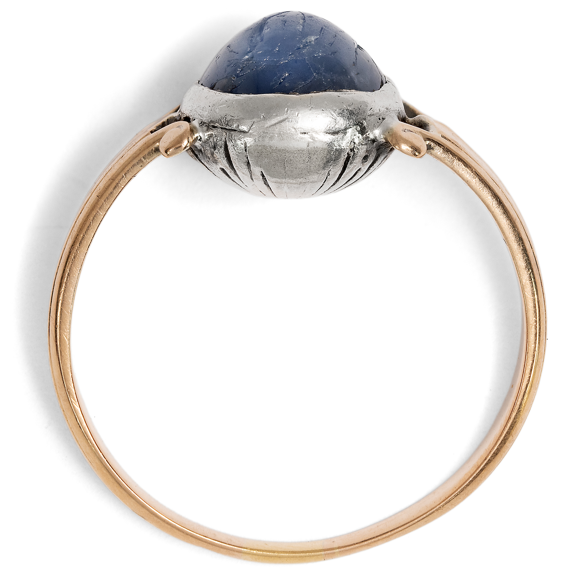 Delicate Antique Ring with Star Sapphire in Rose Gold & Silver, Probably c. 1925 Delicate Antique Ring with Star Sapphire in Rose Gold & Silver, Probably c. 1925