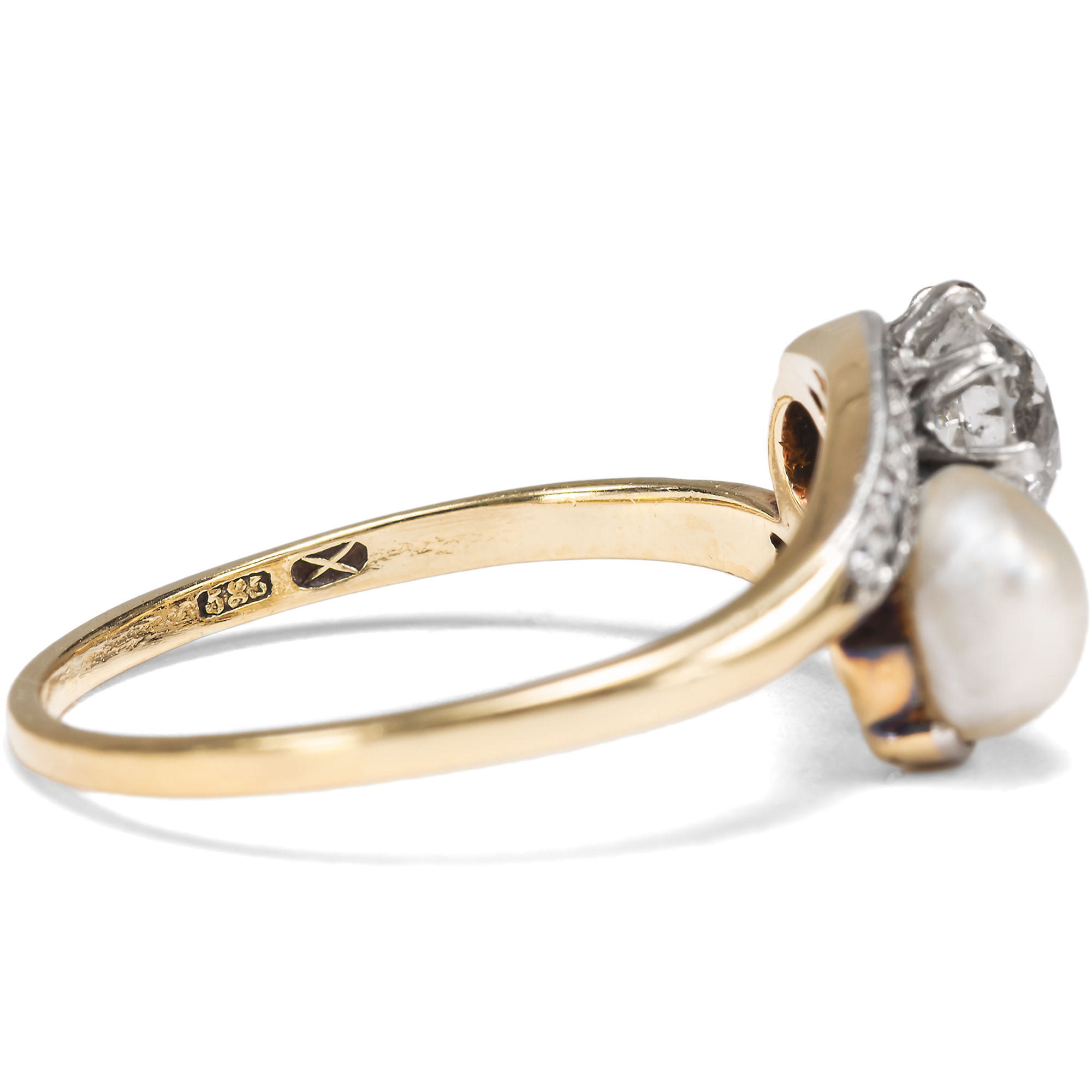 Zarter „Toi-et-Moi“-Ring mit Naturperle & Diamanten, um 1915 Zarter „Toi-et-Moi“-Ring mit Naturperle & Diamanten, um 1915
