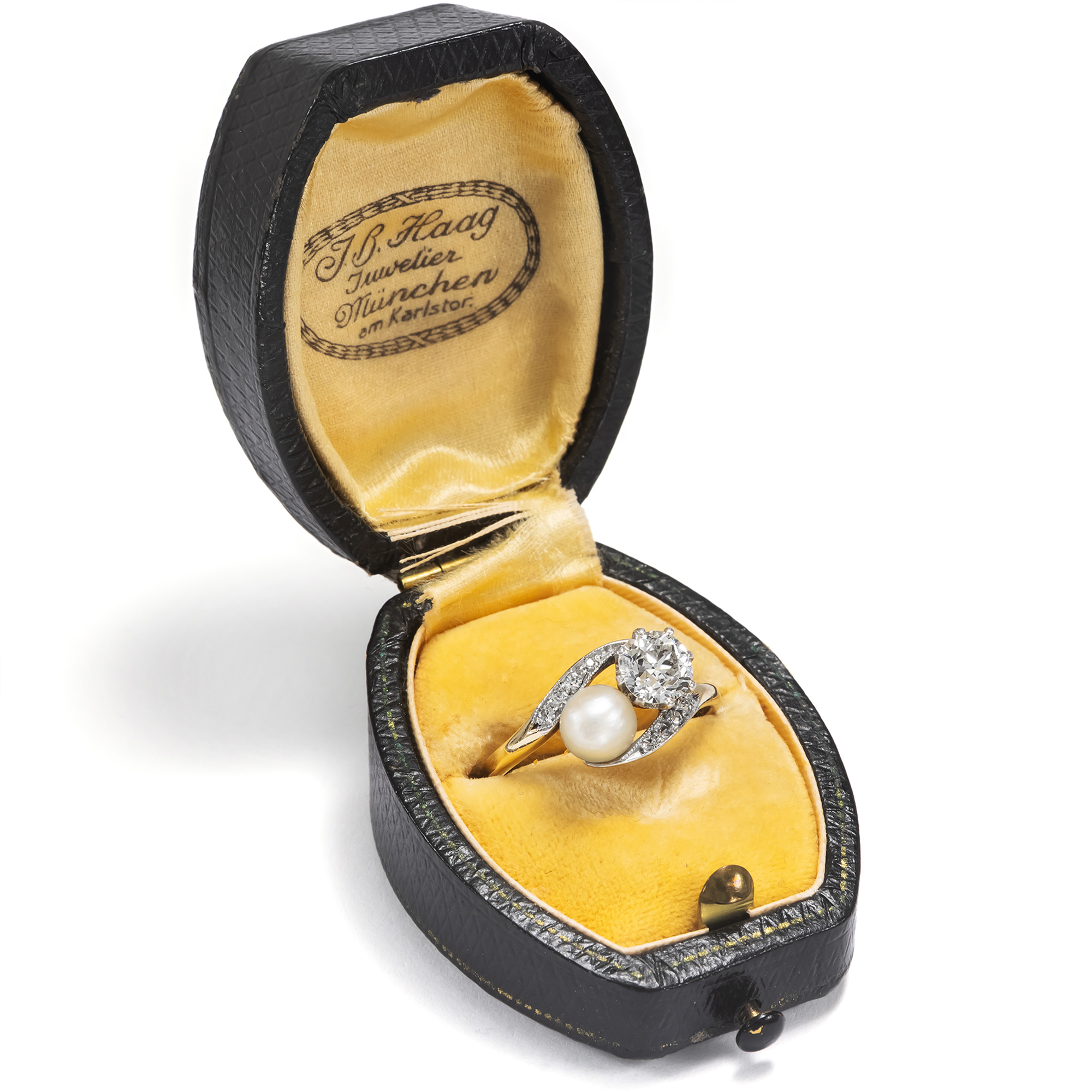 Zarter „Toi-et-Moi“-Ring mit Naturperle & Diamanten, um 1915 Zarter „Toi-et-Moi“-Ring mit Naturperle & Diamanten, um 1915