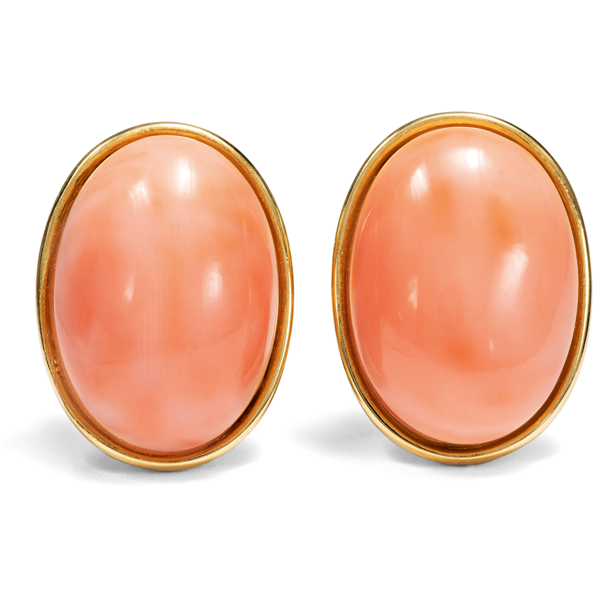Timeless Vintage Ear Studs With Angel Skin Coral in Gold, Circa 1990 Timeless Vintage Ear Studs With Angel Skin Coral in Gold, Circa 1990