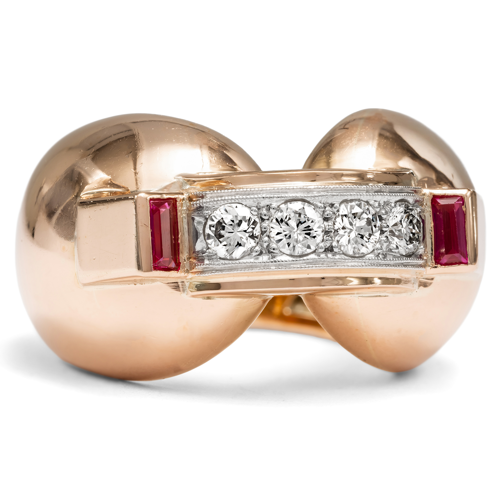 "Retro" ring with diamonds & rubies in red gold, circa 1940 "Retro" ring with diamonds & rubies in red gold, circa 1940