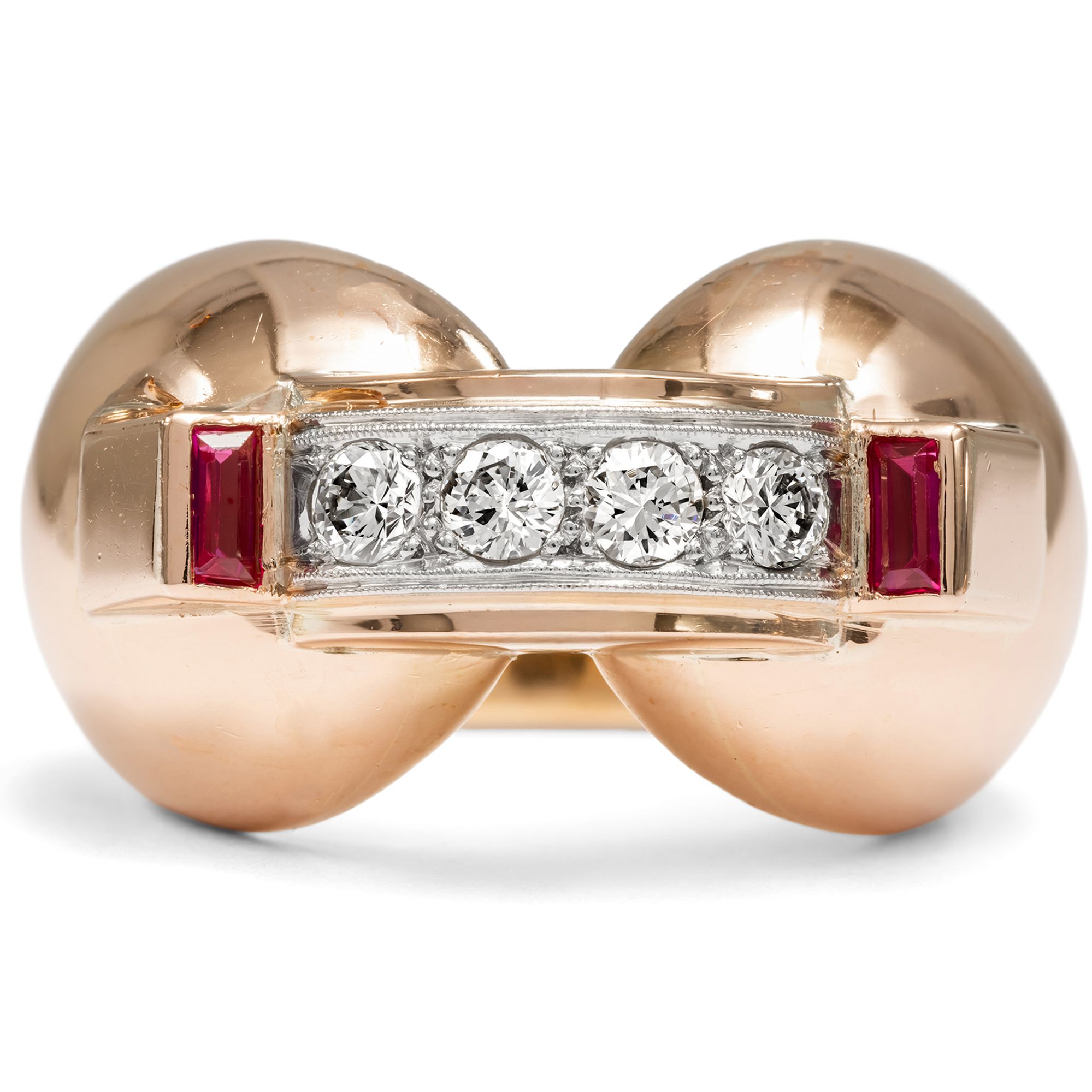 "Retro" ring with diamonds & rubies in red gold, circa 1940 "Retro" ring with diamonds & rubies in red gold, circa 1940