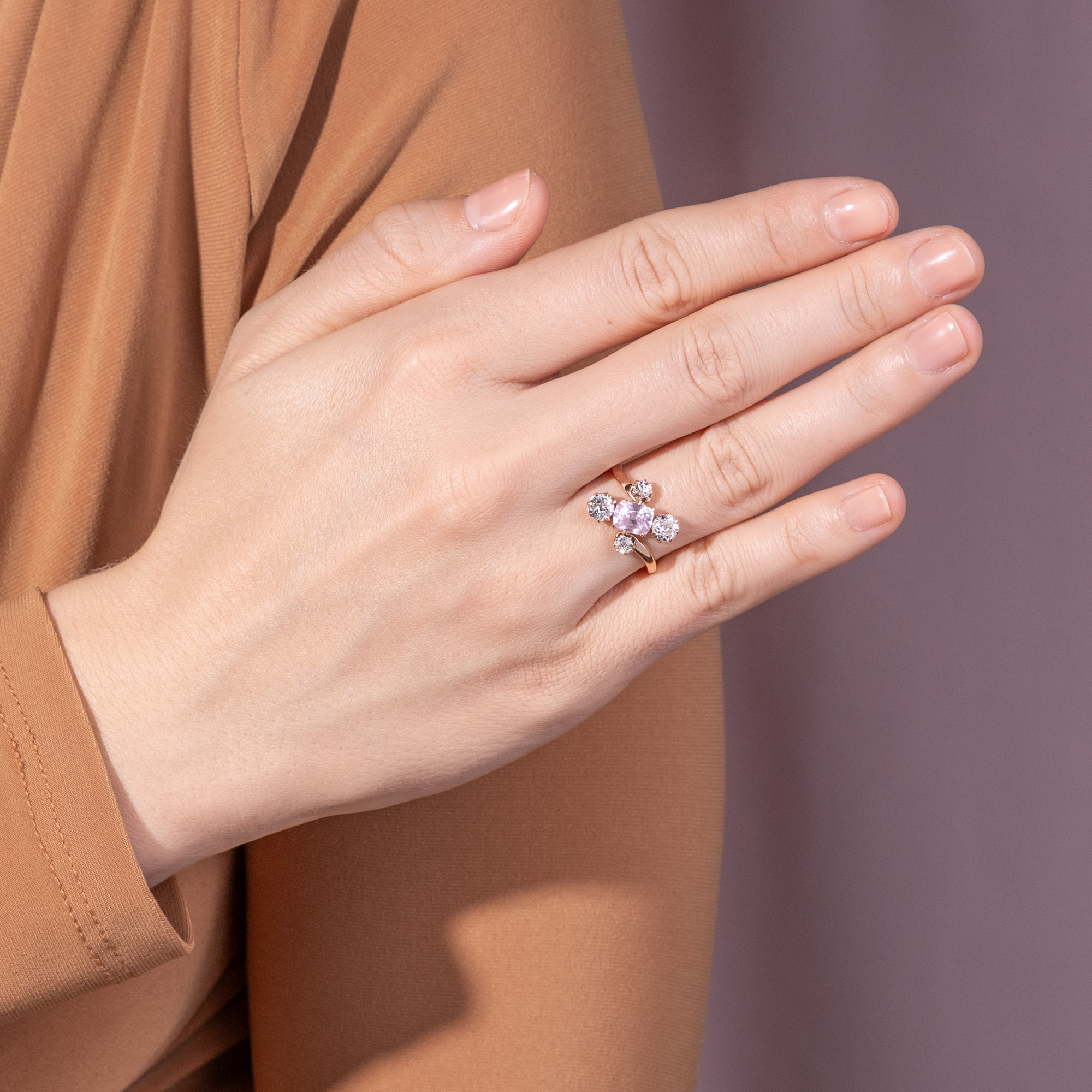 Exquisite Padparadscha Sapphire and Diamond Ring in Rose Gold, c. 1900 Exquisite Padparadscha Sapphire and Diamond Ring in Rose Gold, c. 1900