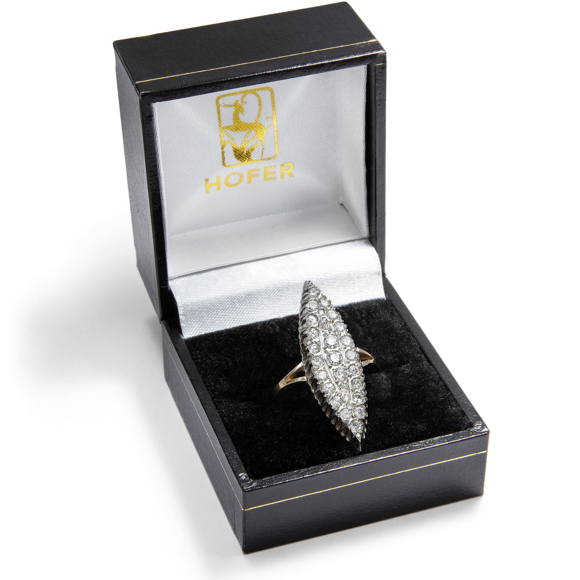 Eleganter vintage Ring mit Brillanten in Gold nach historischem Vorbild, um 1990 Eleganter vintage Ring mit Brillanten in Gold nach historischem Vorbild, um 1990