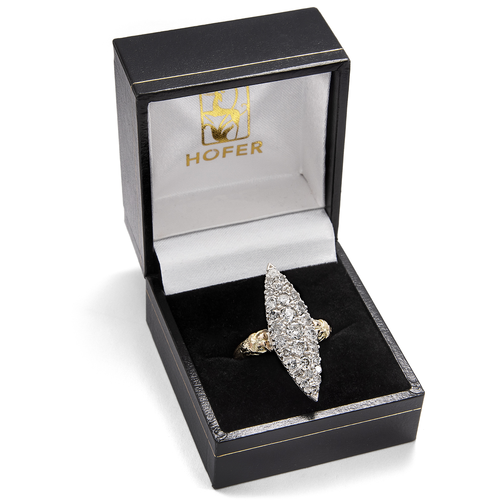 Antiker Schiffchenring mit Diamanten in unterschiedlichen Schliffen, um 1930 Antiker Schiffchenring mit Diamanten in unterschiedlichen Schliffen, um 1930