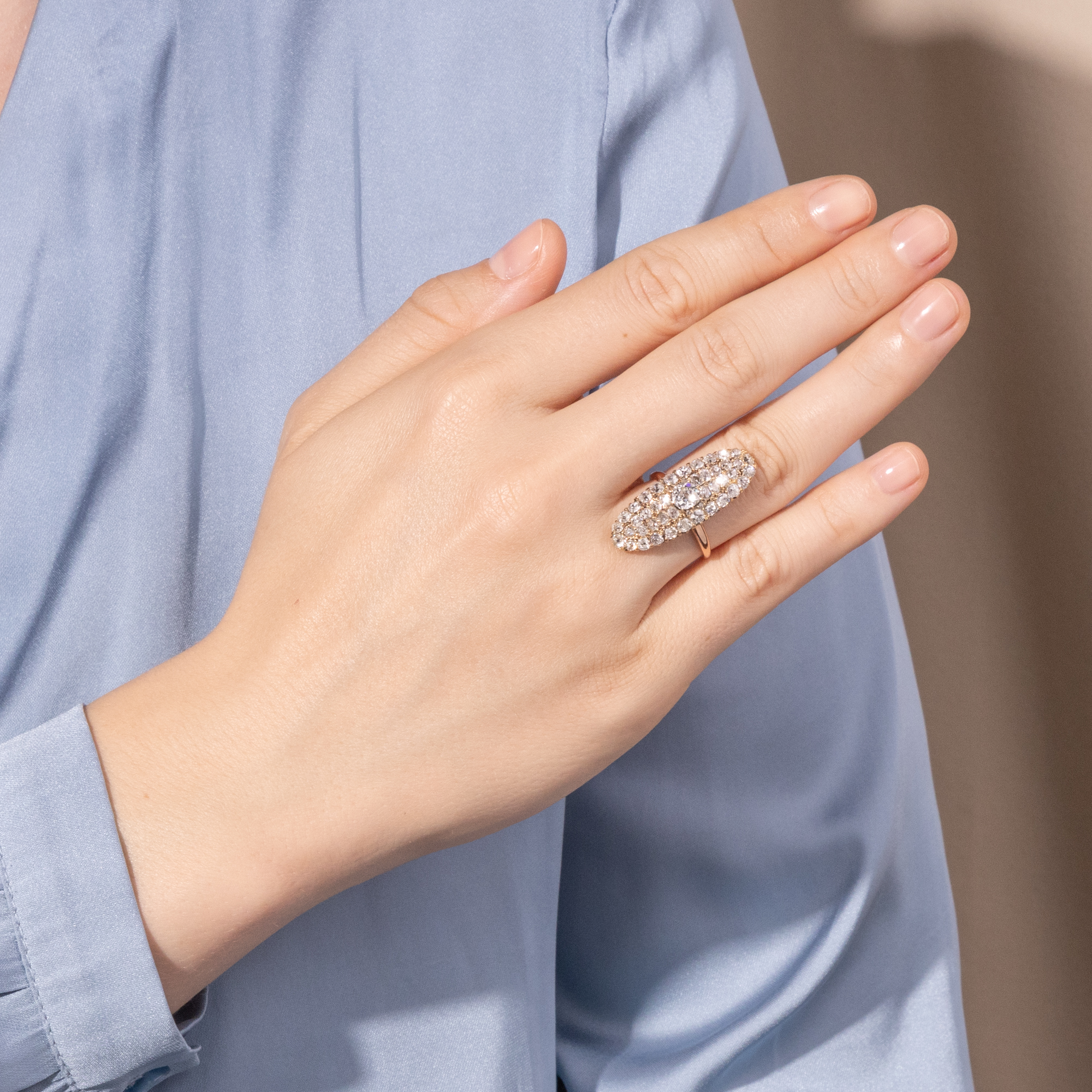 Großer Schiffchenring der Belle Époque mit 3,07 ct Altschliff-Diamanten, um 1890 Großer Schiffchenring der Belle Époque mit 3,07 ct Altschliff-Diamanten, um 1890