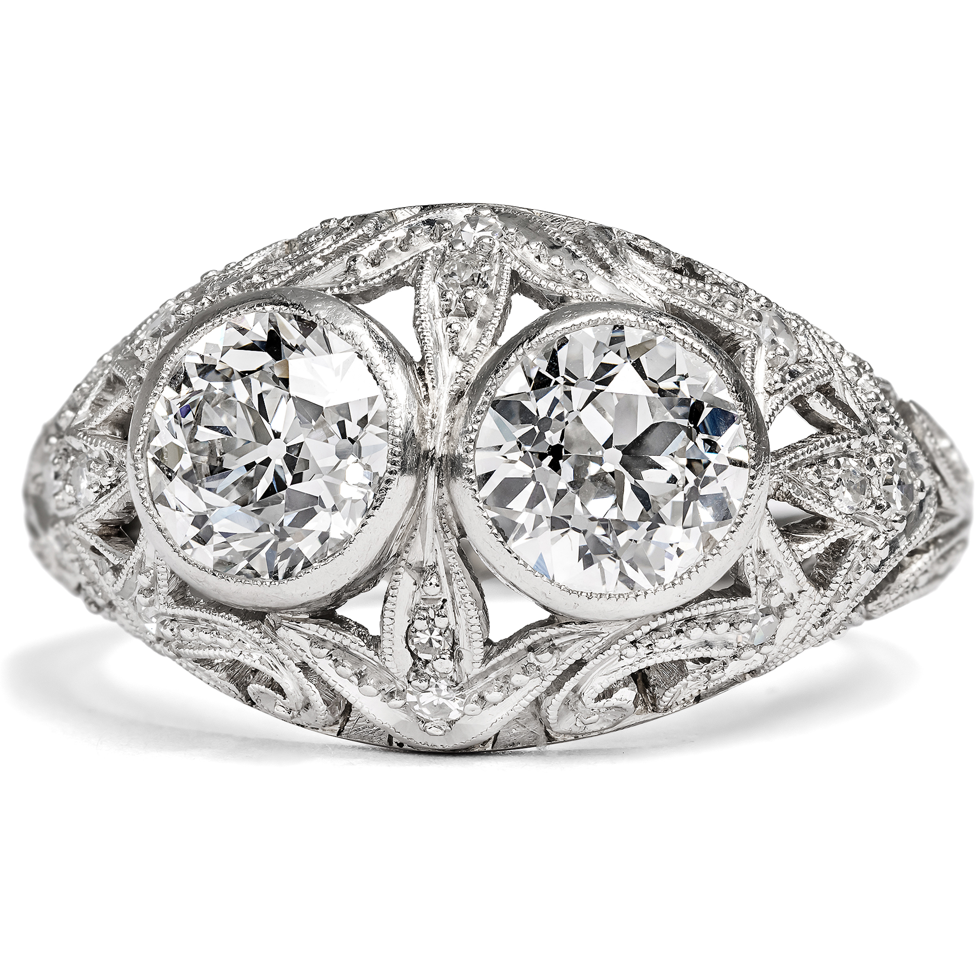 Expressive "Toi & Moi" Ring with 2.40 ct Diamonds in White Gold & Platinum, Circa 1925 Expressive "Toi & Moi" Ring with 2.40 ct Diamonds in White Gold & Platinum, Circa 1925