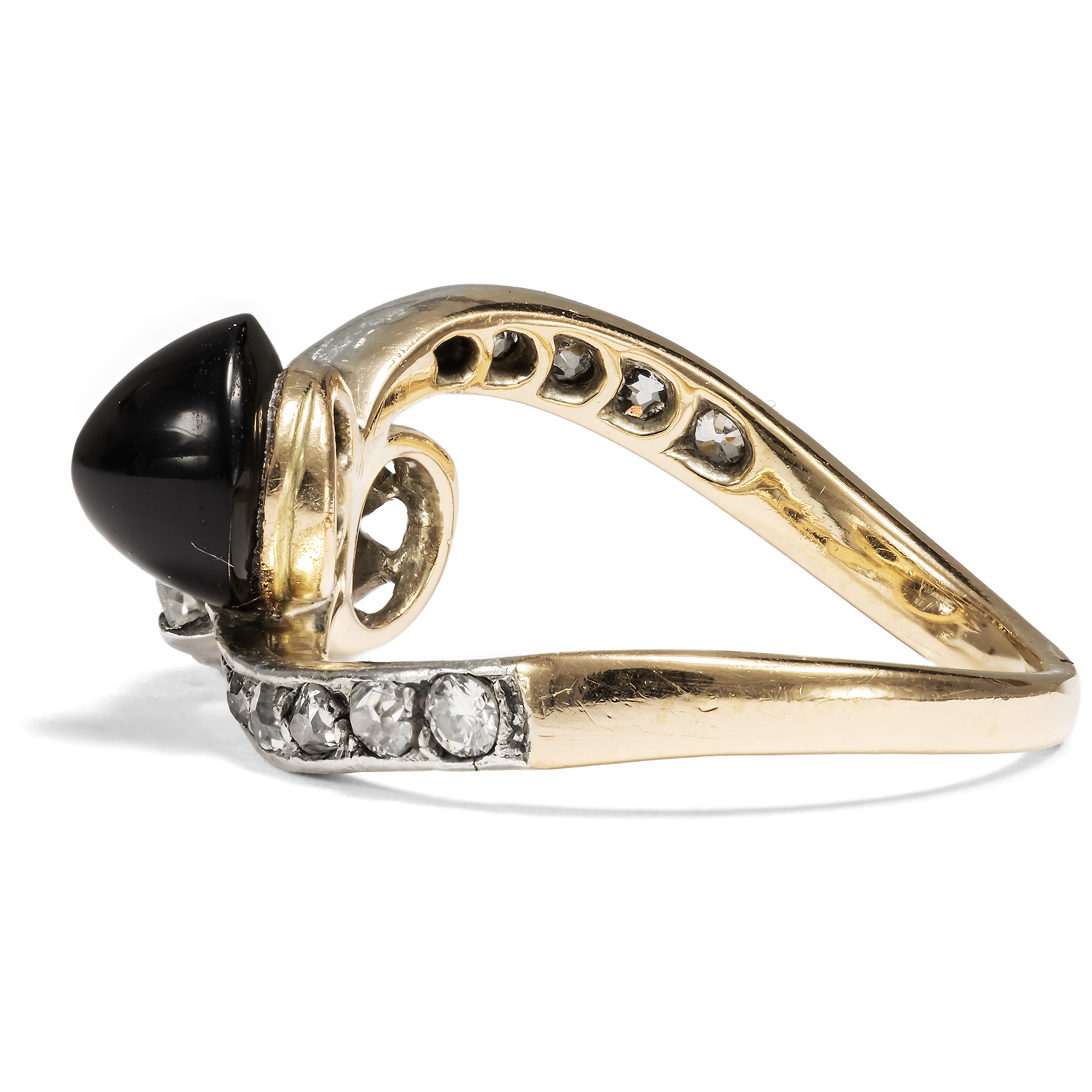 Ungewöhnlicher „Crossover“-Ring mit Diamanten & Onyx, um 1905 Ungewöhnlicher „Crossover“-Ring mit Diamanten & Onyx, um 1905