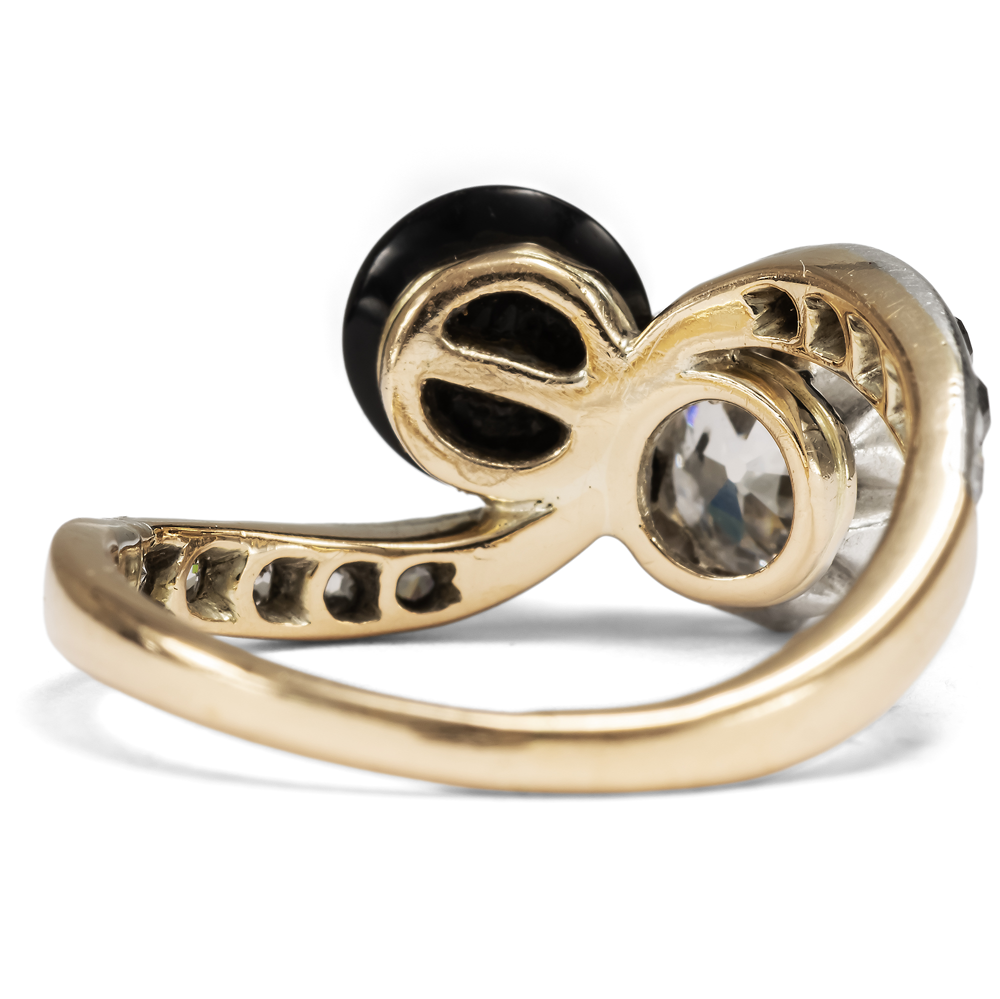Ungewöhnlicher „Crossover“-Ring mit Diamanten & Onyx, um 1905 Ungewöhnlicher „Crossover“-Ring mit Diamanten & Onyx, um 1905