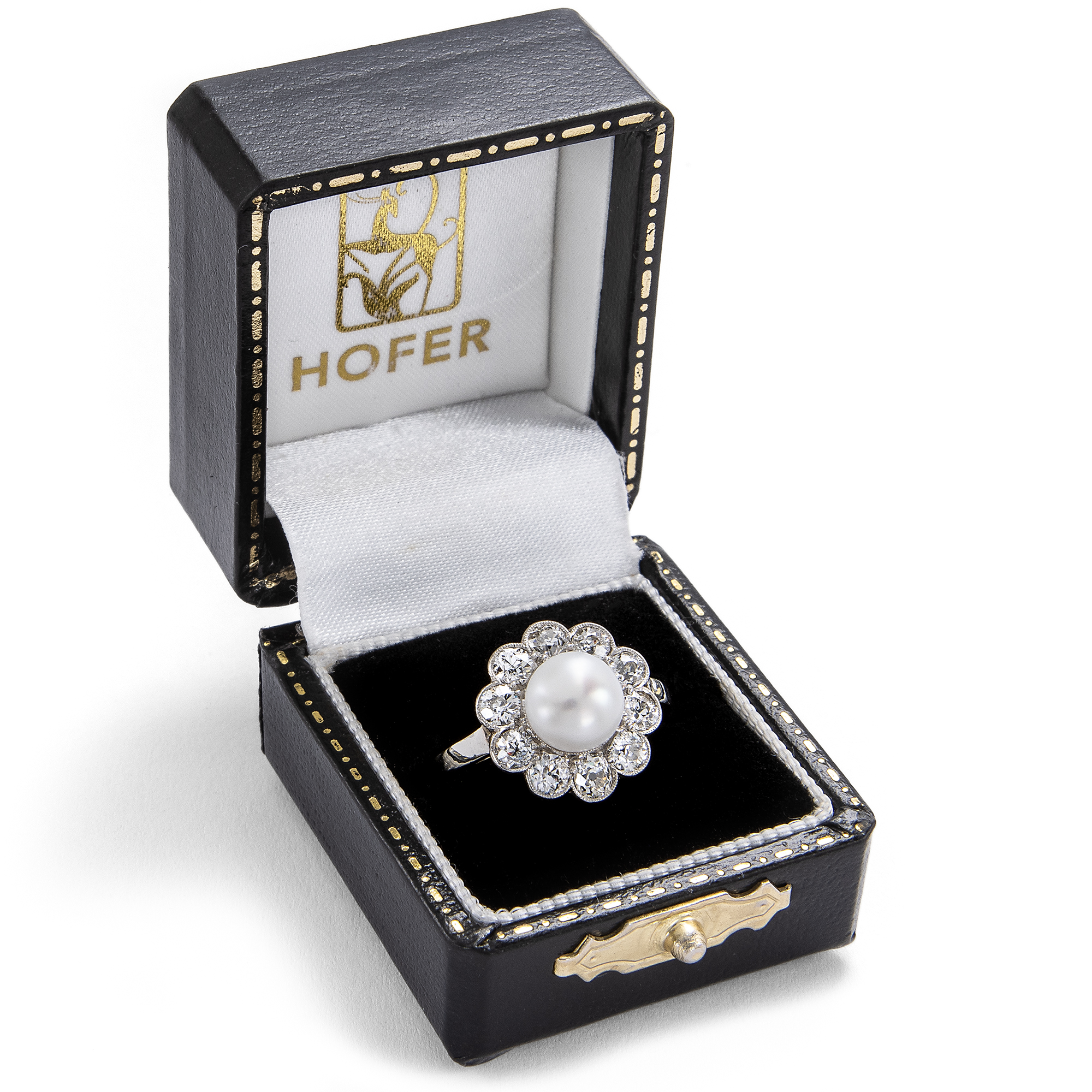 Antiker Daisy-Ring mit Altschliff-Diamanten und Naturperle, um 1925 Antiker Daisy-Ring mit Altschliff-Diamanten und Naturperle, um 1925