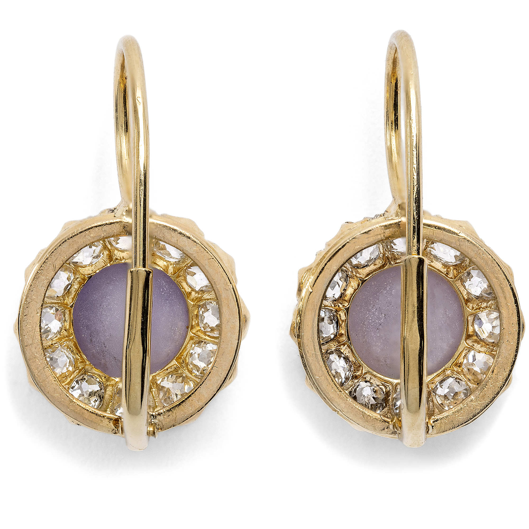 Elegante Ohrringe mit violetten Sternsaphiren & Diamanten in Gold, um 1890 & später Elegante Ohrringe mit violetten Sternsaphiren & Diamanten in Gold, um 1890 & später